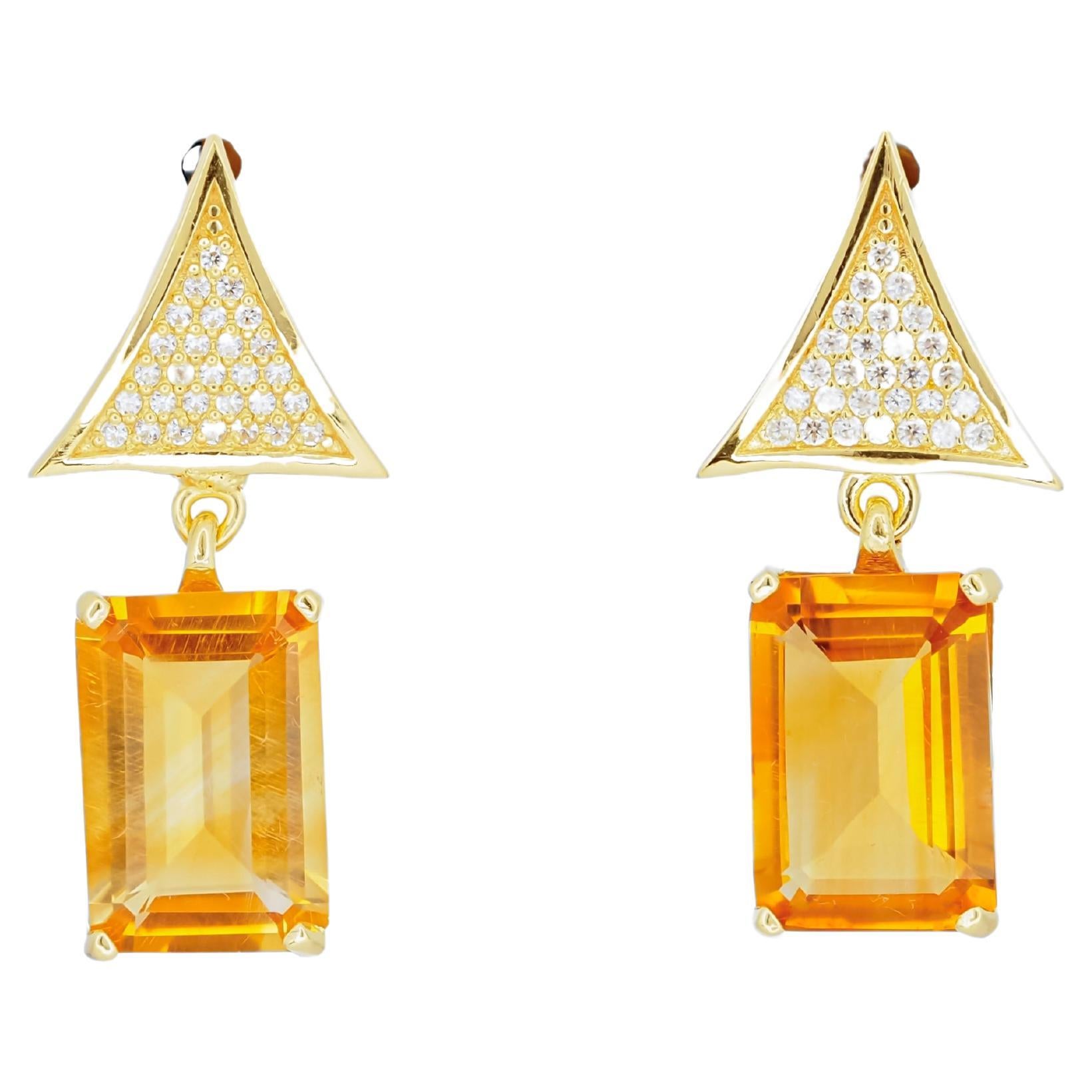 Citrine 14k gold earrings studs.  For Sale