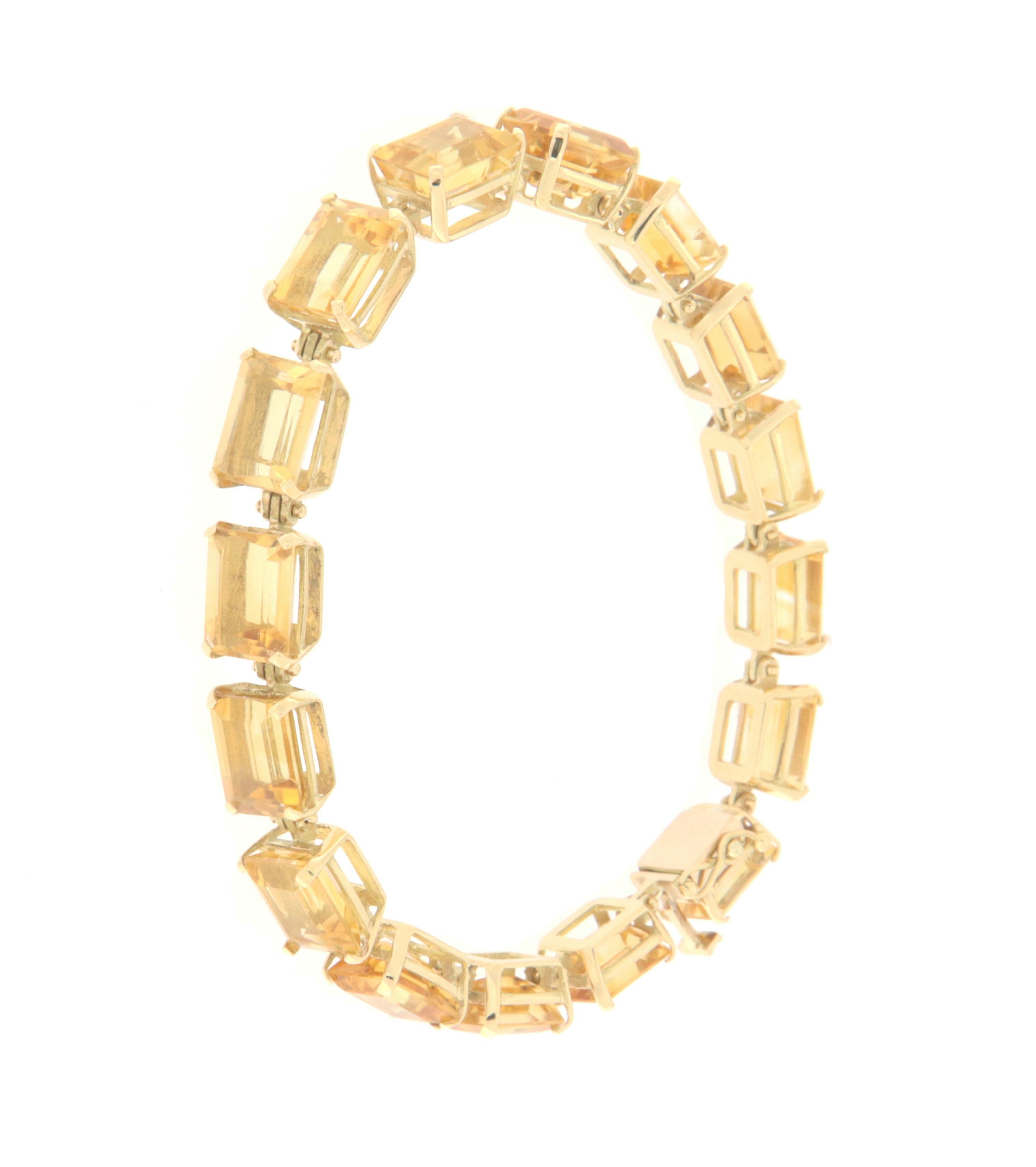 Women's Citrine 18 Karat Yellow Gold Cuff Bracelet For Sale