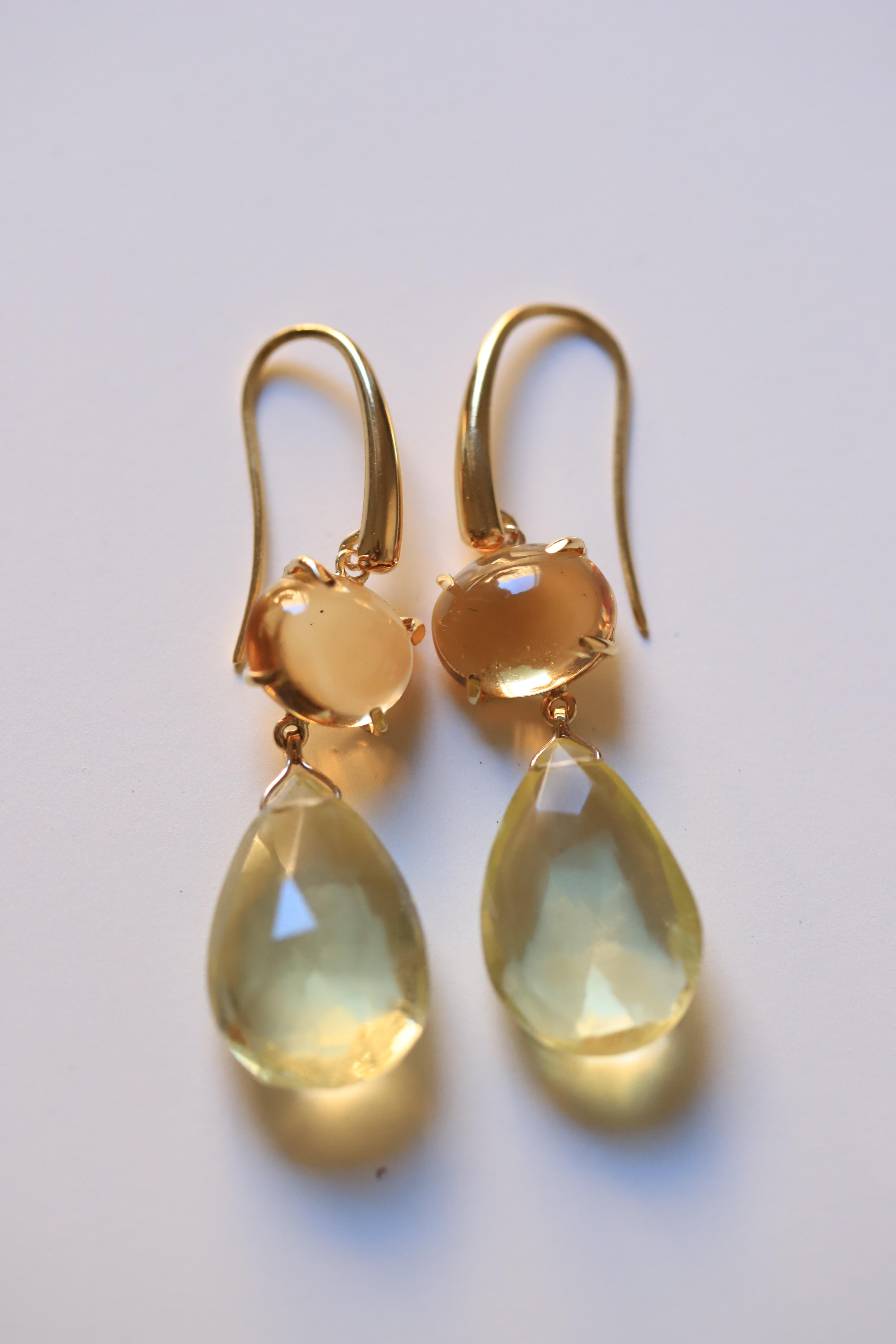 Citrine 18 Karats Yellow Gold Classy Dangle Drops Modern Earrings For Sale 3