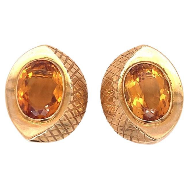Citrine 18k Yellow Gold Earclips, circa 1970s For Sale