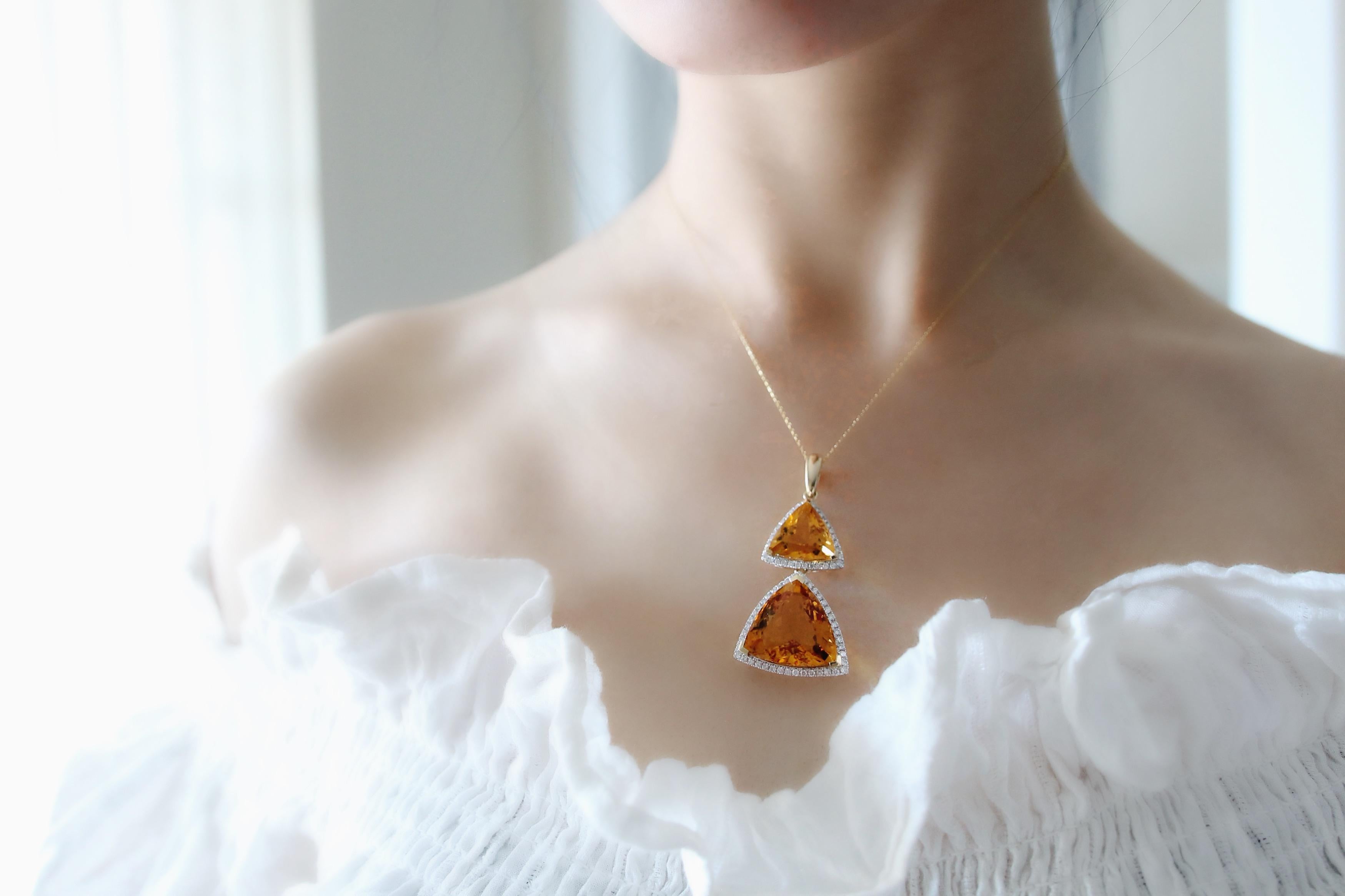 Citrine 28.90 Carats Yellow Gold Pendant Necklace 1