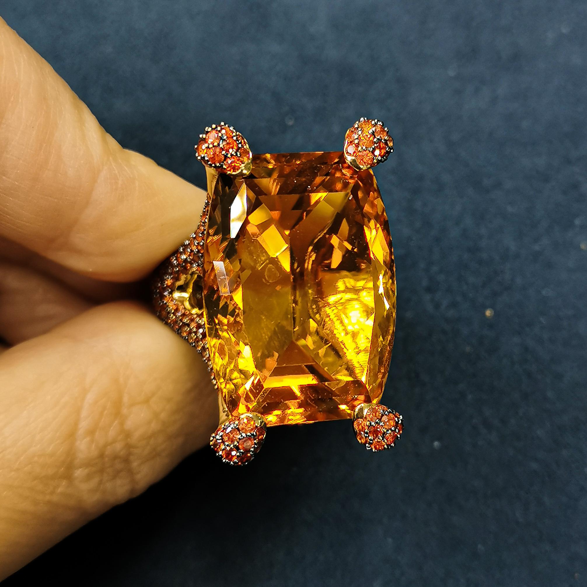 Citrin 33,27 Karat Orange Saphire 18 Karat Gelbgold Ring (Zeitgenössisch) im Angebot