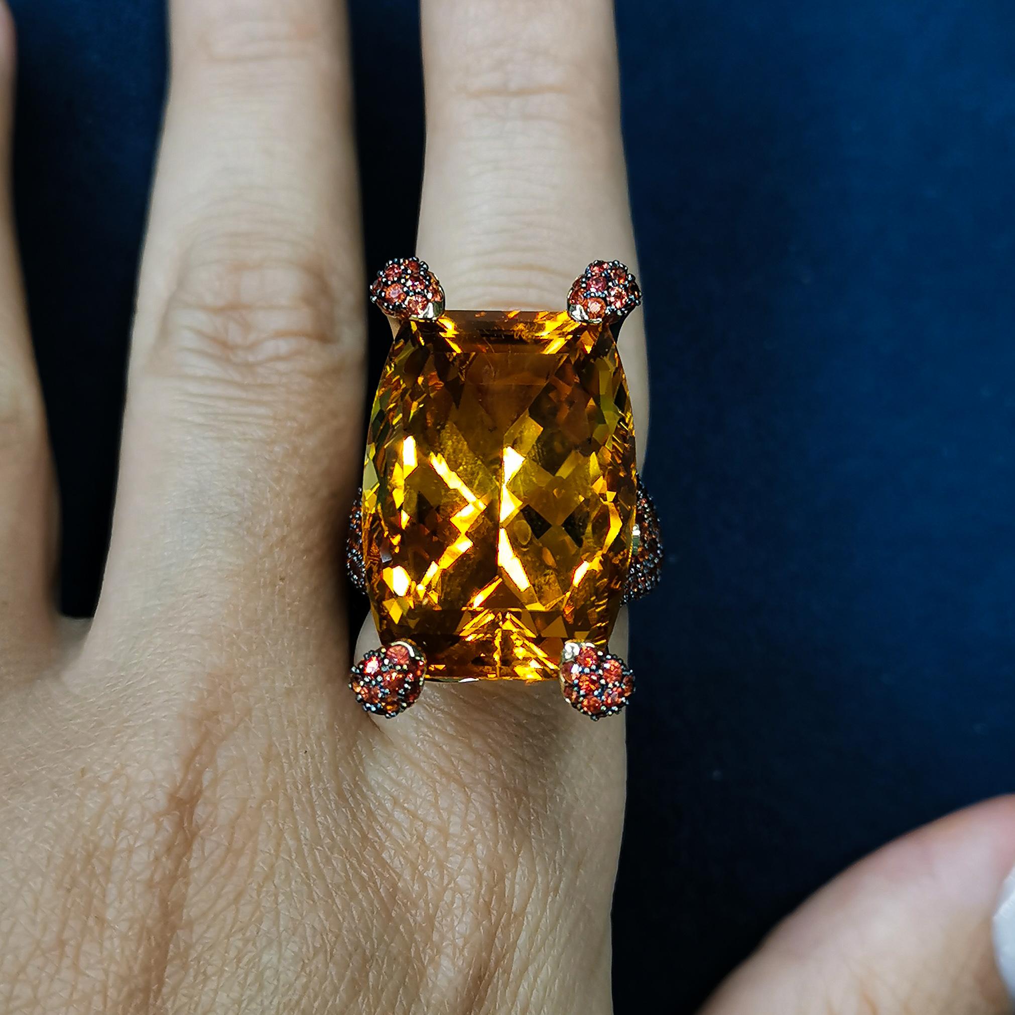 Citrine 33.27 Carat Orange Sapphires 18 Karat Yellow Gold Ring For Sale 1
