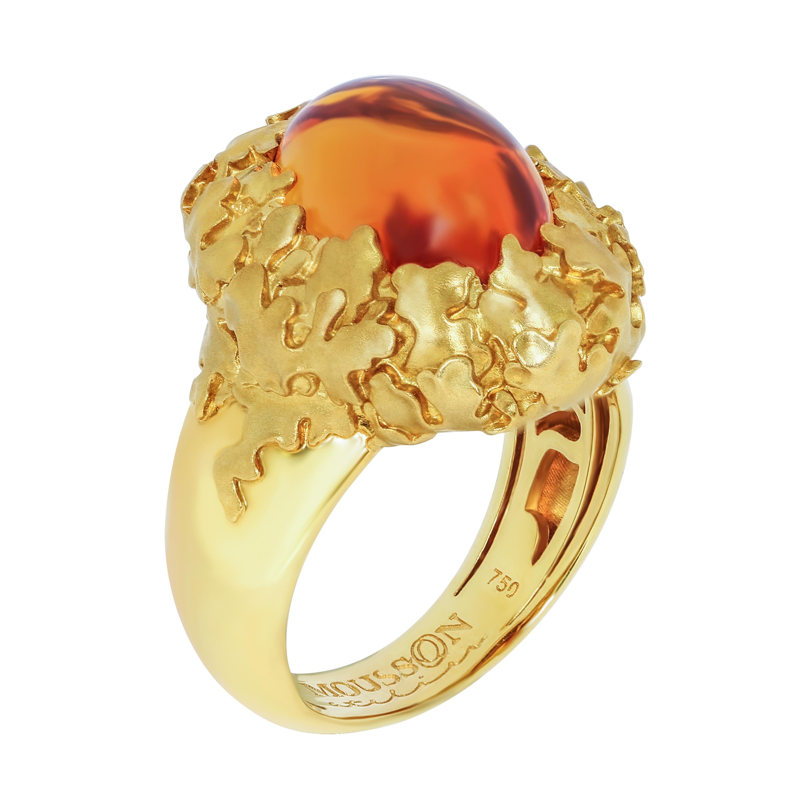 Citrine 5.97 Carat 18 Karat Yellow Gold Moss Ring
Moss is an amazing plant that grows in moist forests, does not take root and has no leaves. Moss is diverse in its color. Our Ring is made in 18 Karat Yellow Gold. In the lumen of the moss, you can