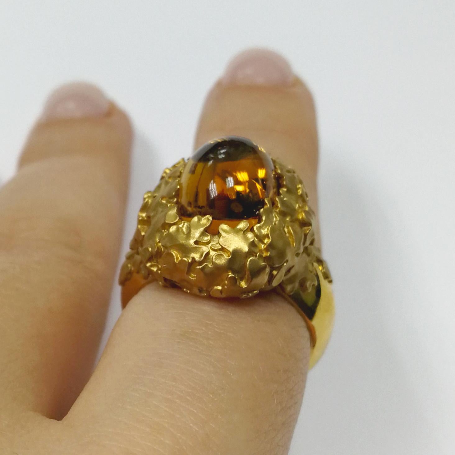 Citrine 5.97 Carat 18 Karat Yellow Gold Moss Ring For Sale 2