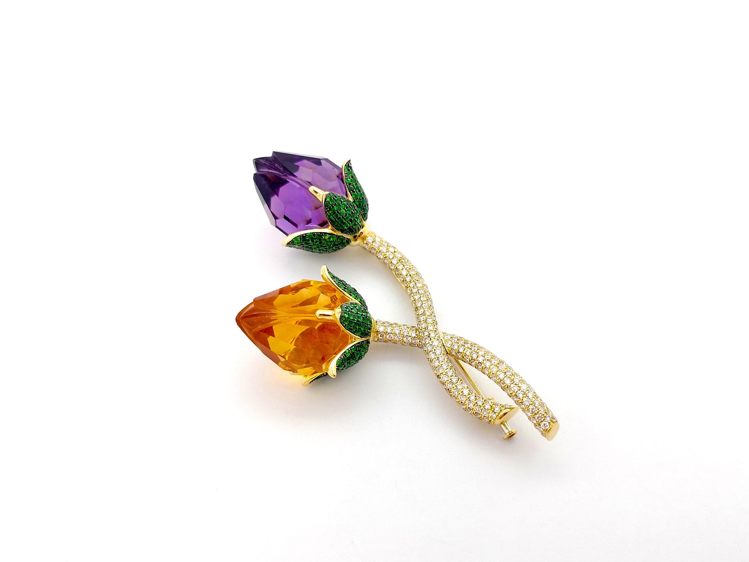 Citrino, ametista, tsavorite e diamante marrone  Spilla con montatura in oro 18 carati In condizioni Nuovo in vendita a Bangkok, TH