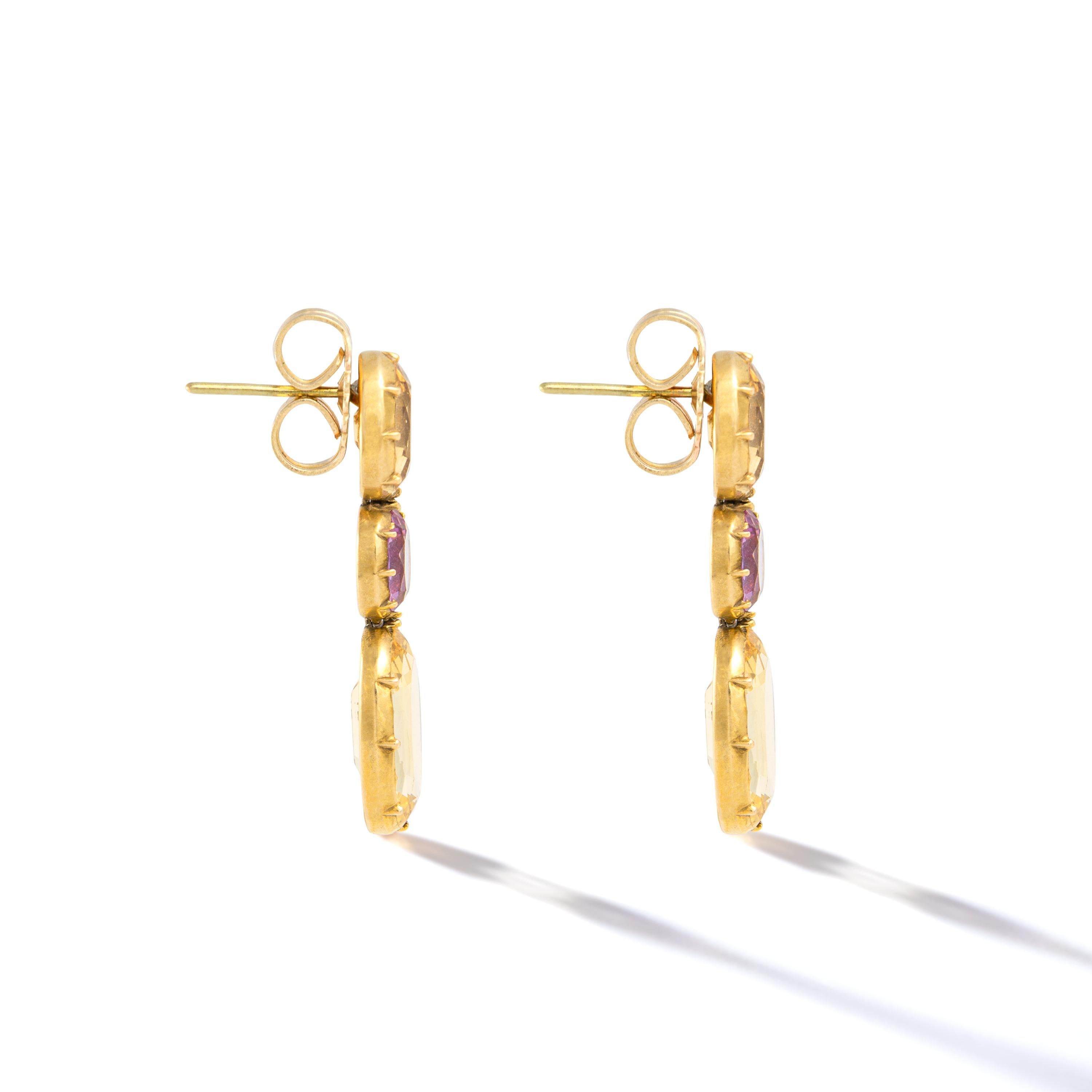 Antique revival Citrine and Amethyst on Yellow Gold Earrings.

Total height: 1.38 inch (3.50 centimeters).
Total width: 0.39 inch (1.00 centimeter).

Former collection of a French Lady.
