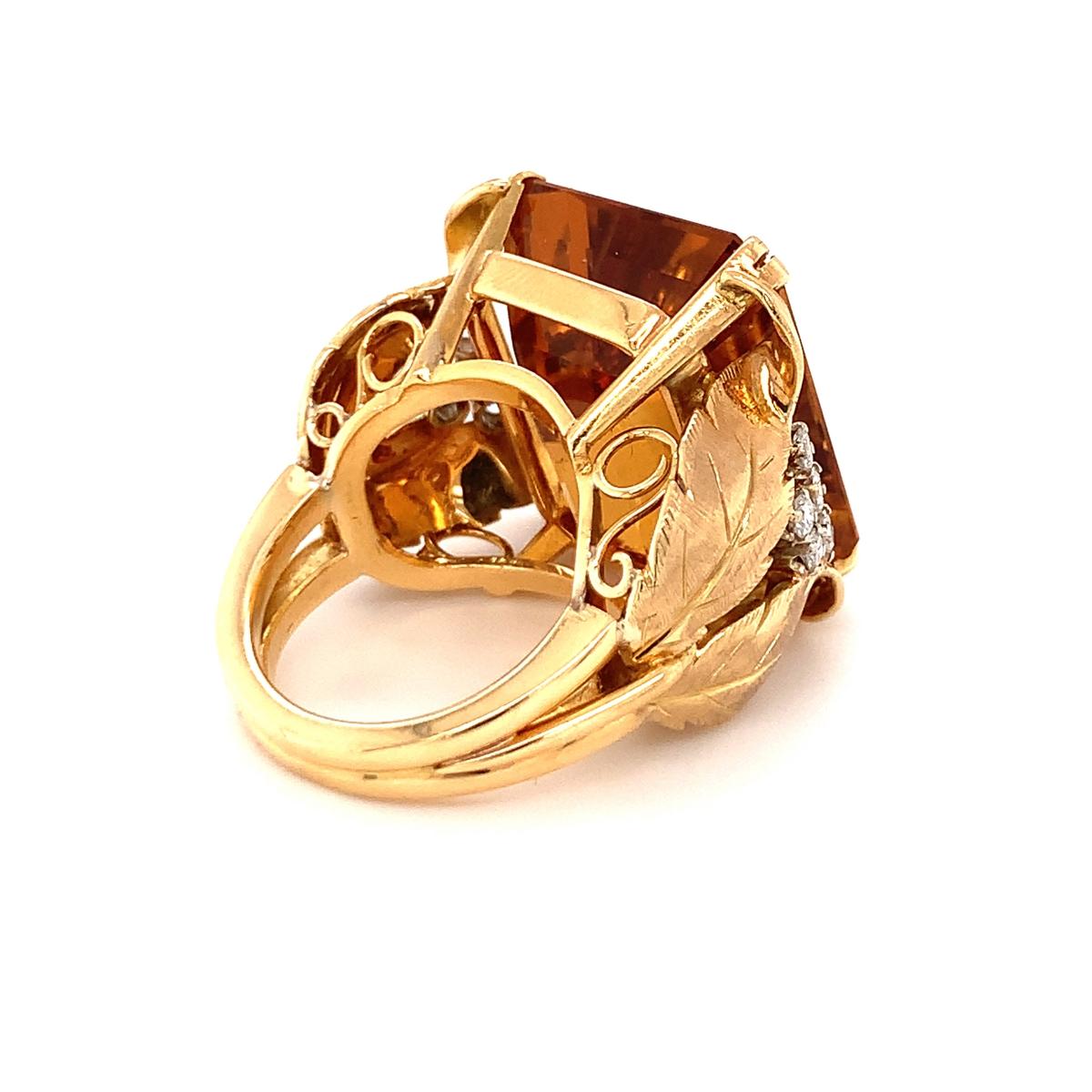 Citrine and Diamond 18K Yellow Gold Ring, circa 1960s In Good Condition In Beverly Hills, CA