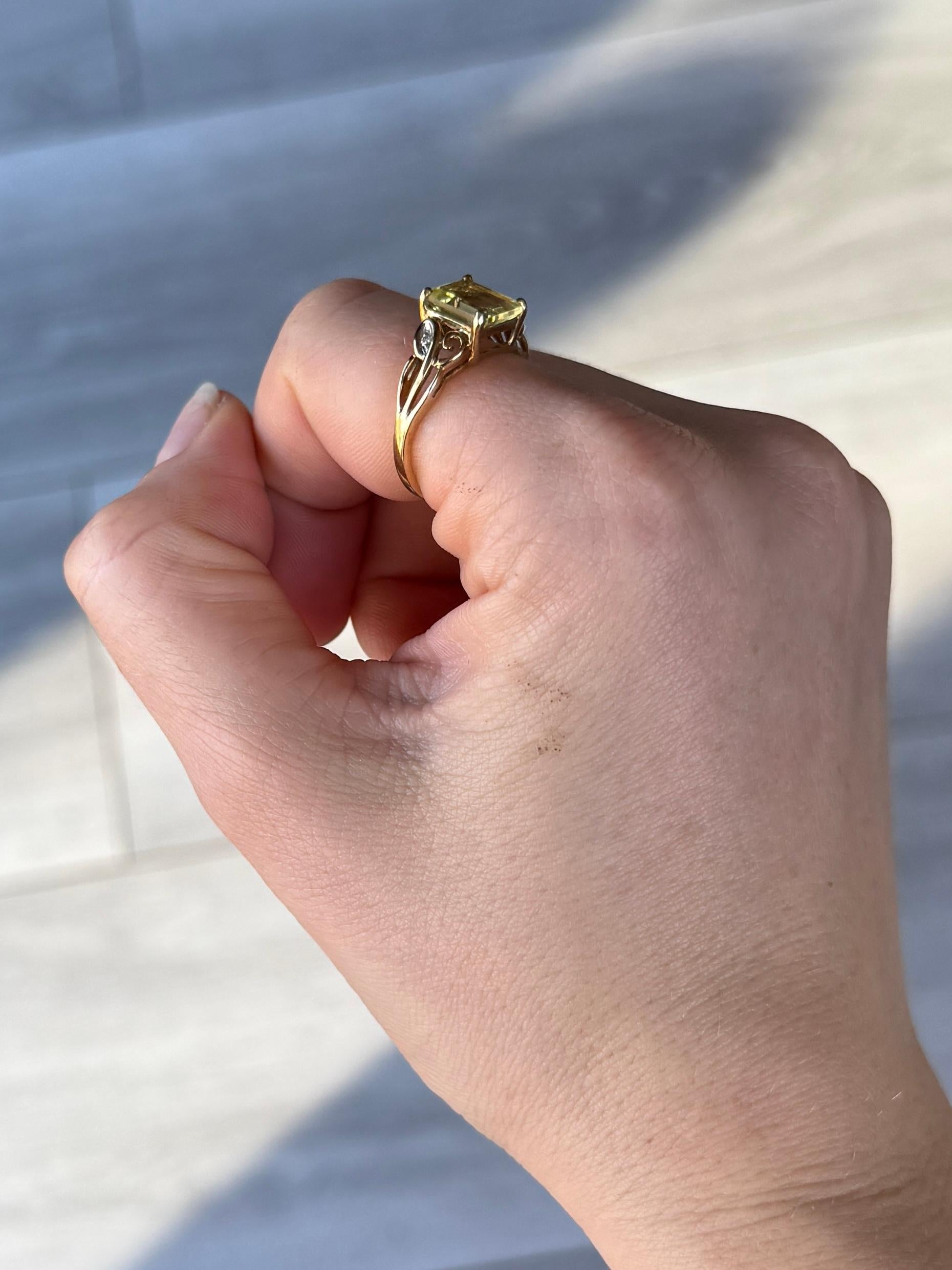 Women's Citrine and Diamond 9 Carat Gold Cocktail Ring For Sale