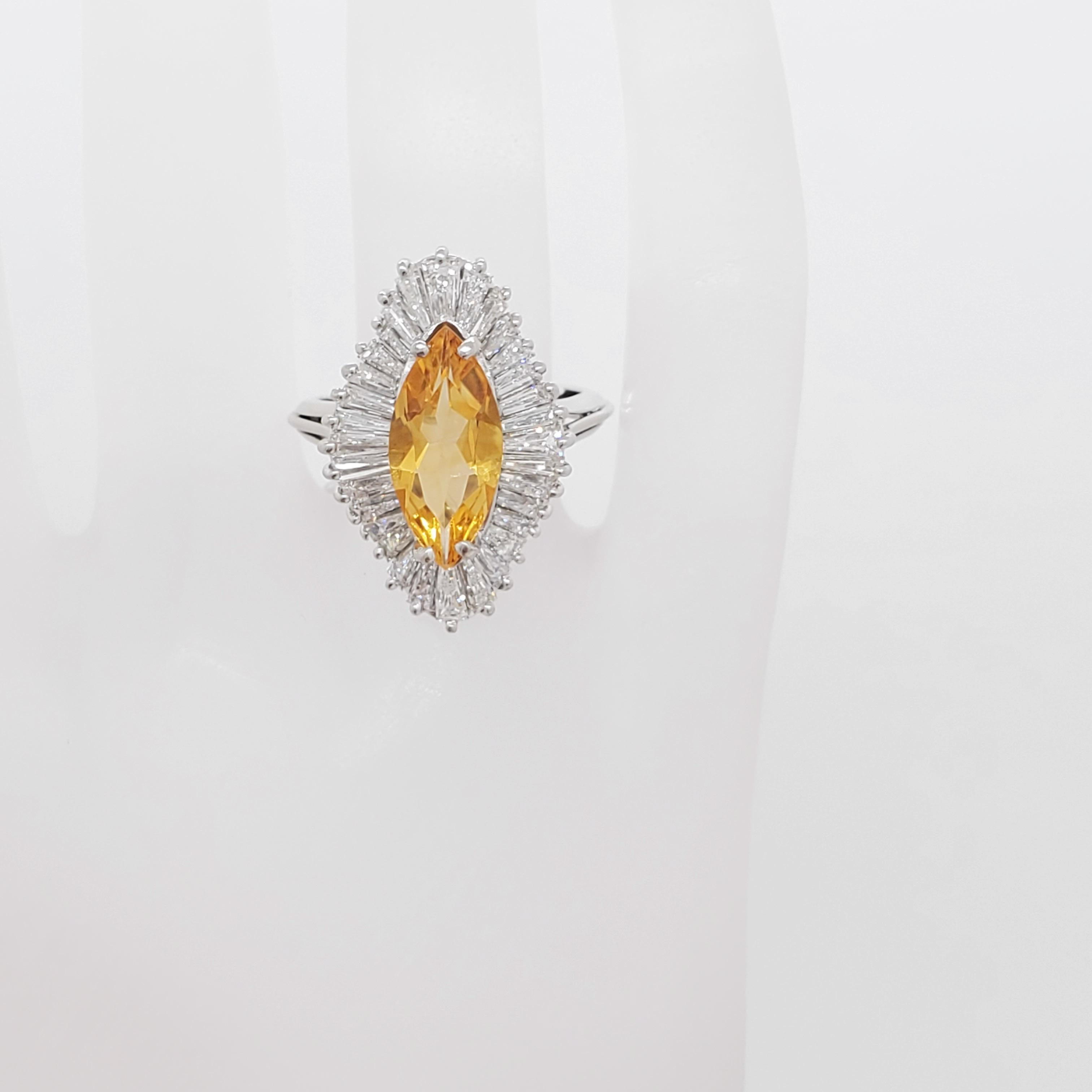 Citrine and Diamond Cocktail Ring in 14k White Gold In New Condition In Los Angeles, CA
