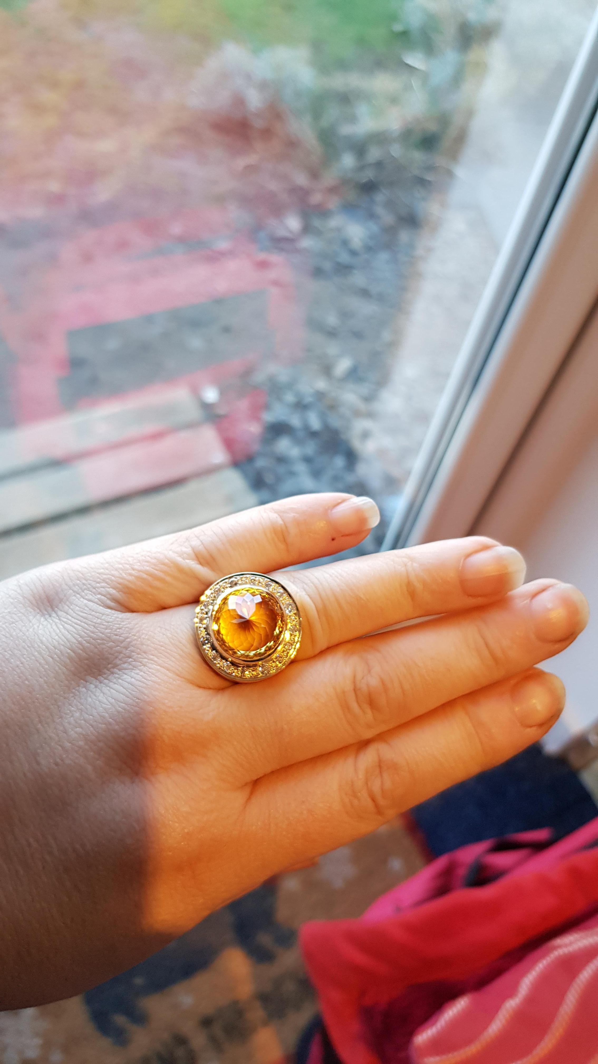 Orange Citrine 12.79 carat and Diamond Dress Ring in Yellow Gold (Rundschliff) im Angebot