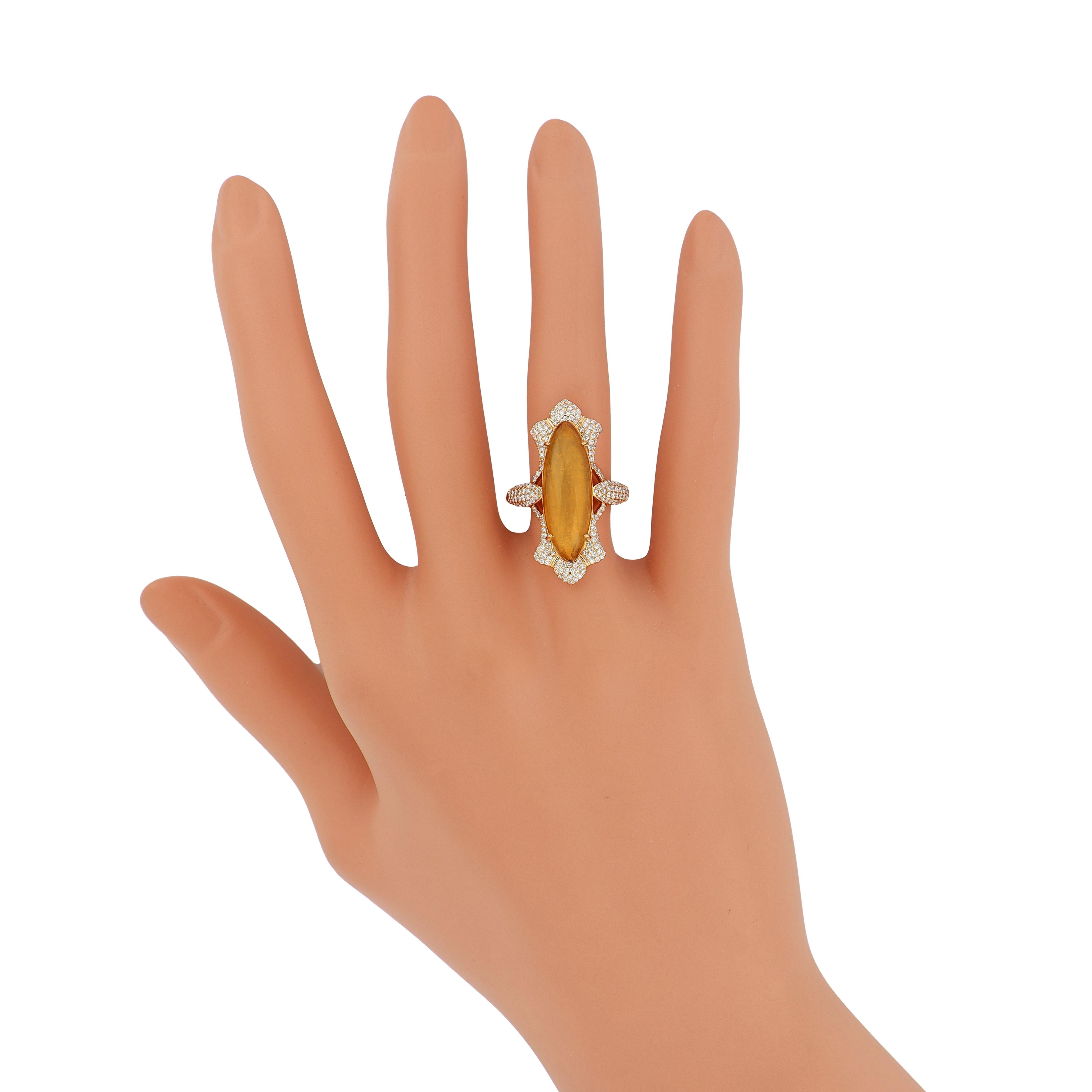 Moderne Bague en or jaune 14 carats avec citrine et diamant Bague artisanale en vente