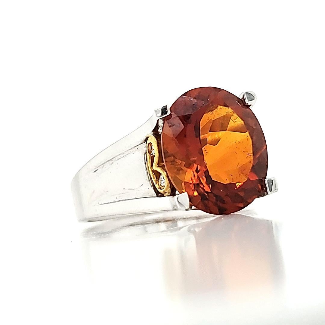 Contemporary Citrine and Diamond Engagement Ring in 18 K Gold For Sale