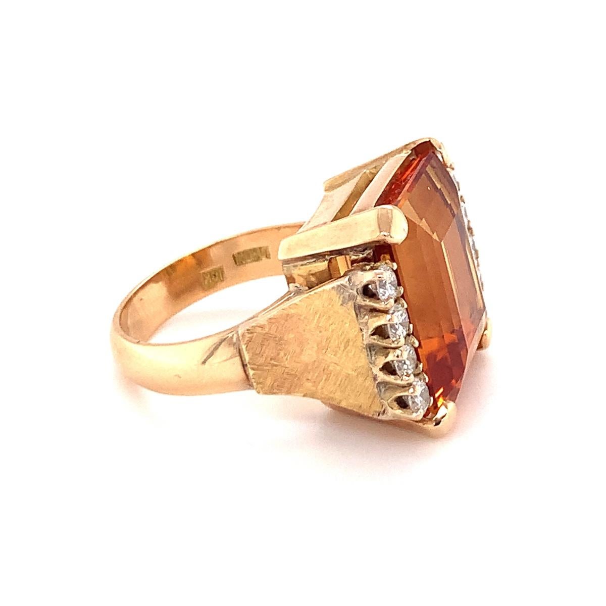 Citrine and Diamond Ring in 18K Yellow Gold, circa 1960s For Sale 3