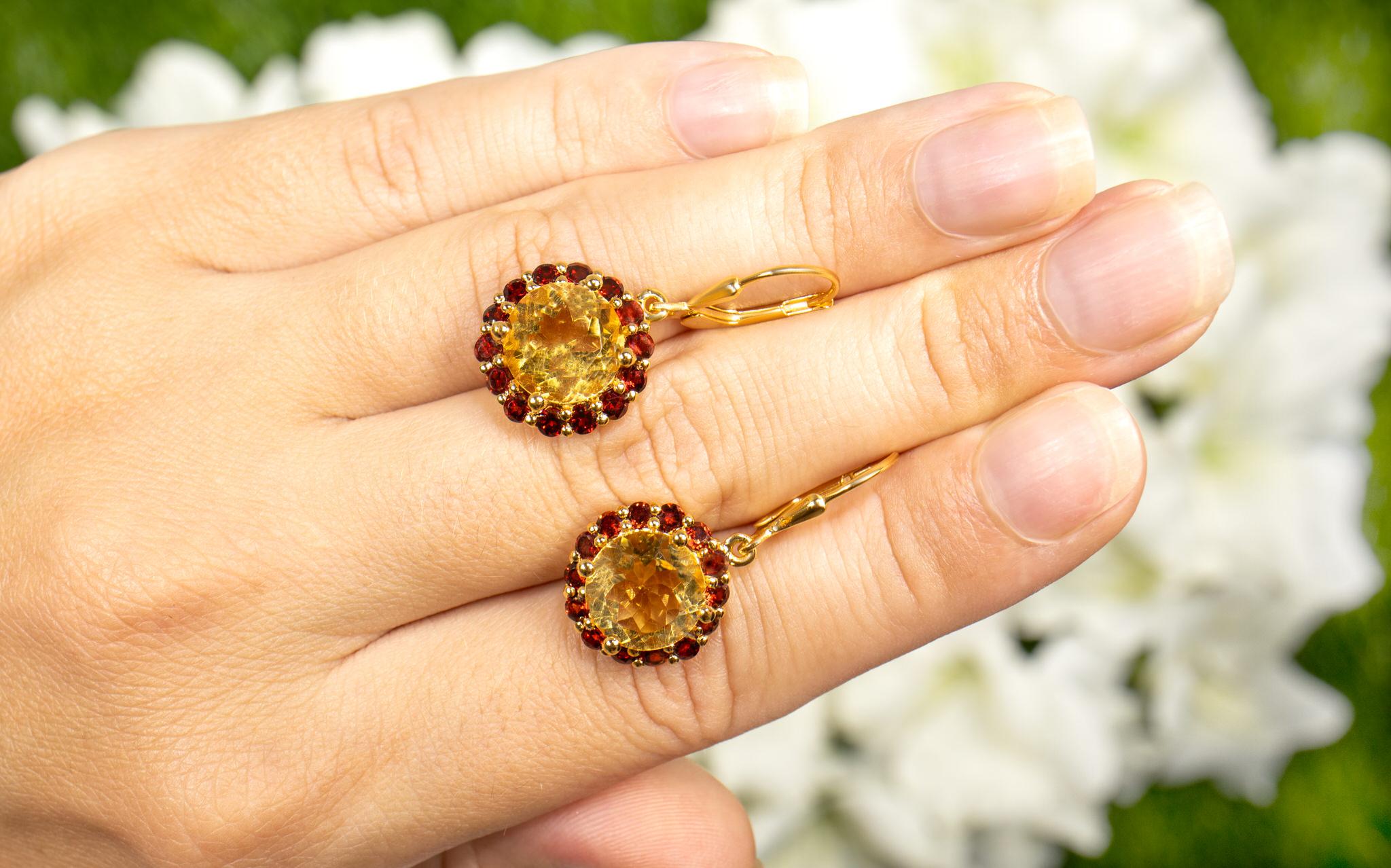 Round Cut Citrine and Garnet Dangle Earrings 6.4 Carats 18K Yellow Gold Plated For Sale
