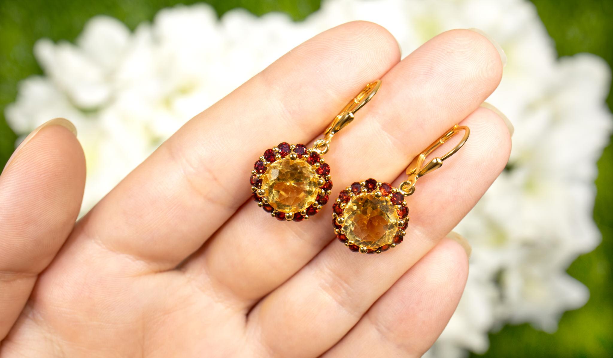 Women's or Men's Citrine and Garnet Dangle Earrings 6.4 Carats 18K Yellow Gold Plated For Sale