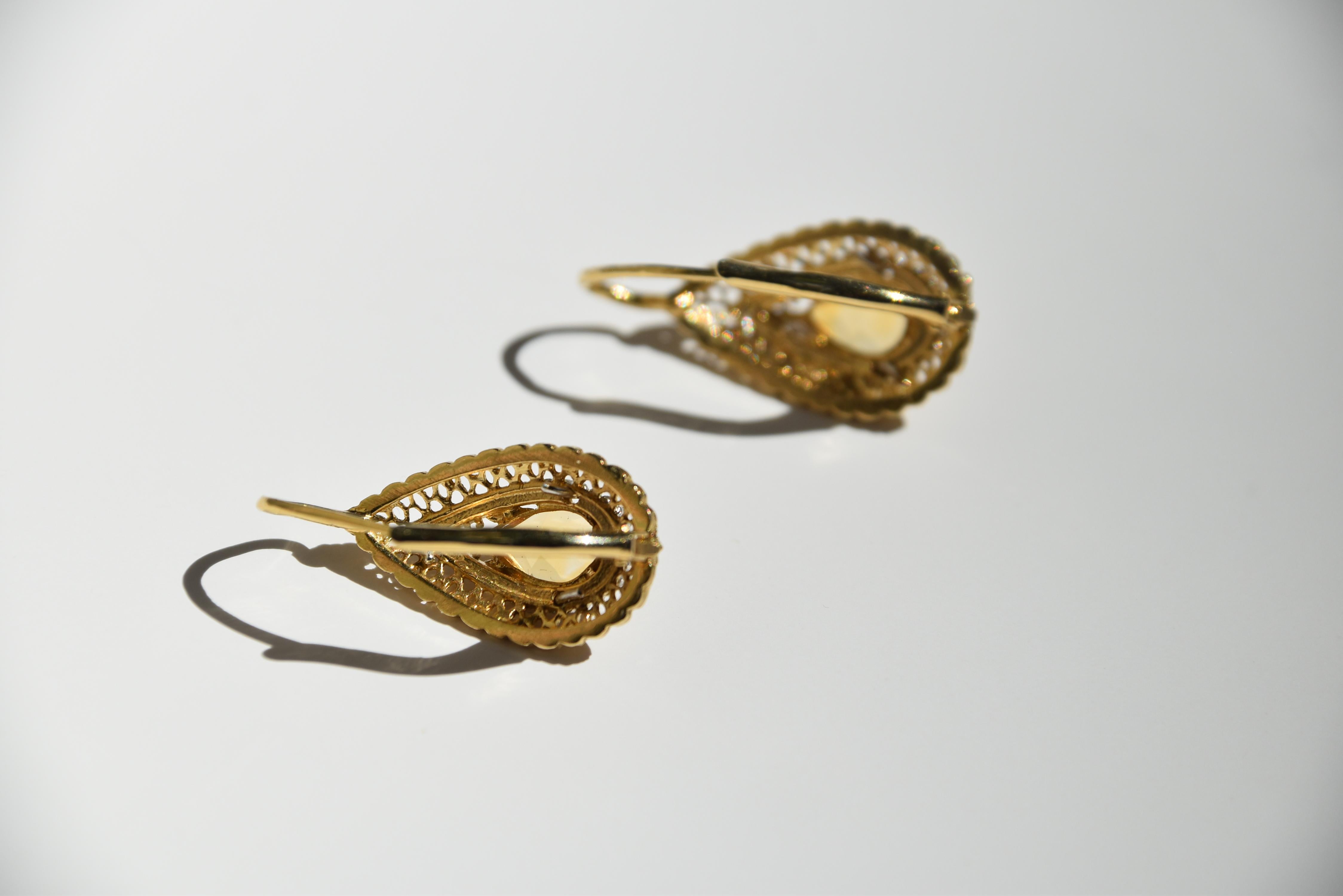 Contemporain Pendants d'oreilles en citrine et filigrane d'or en vente