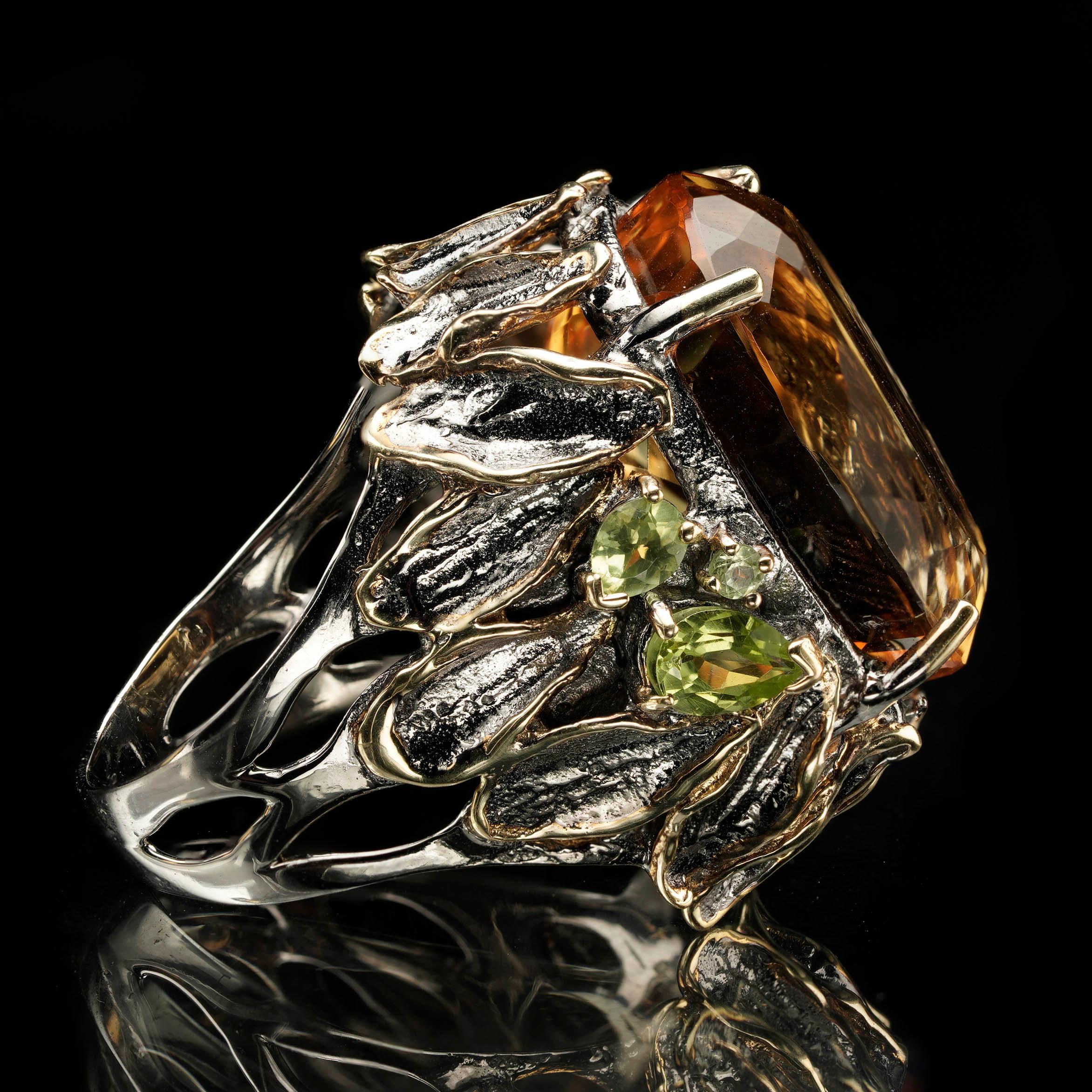Citrine and Peridot Cocktail Ring - Size 7 im Zustand „Neu“ im Angebot in New York, NY