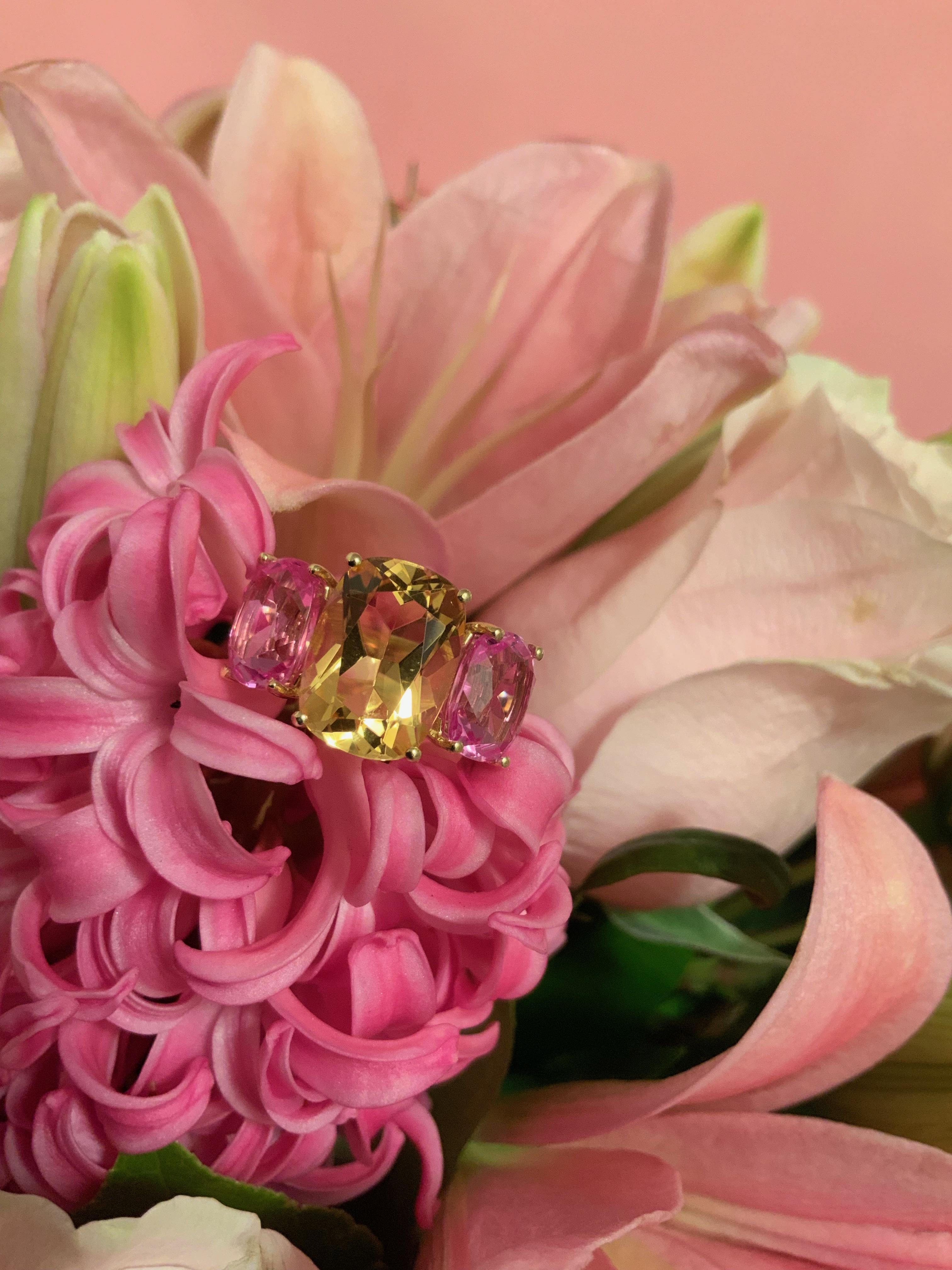 Citrine and Pink Topaz Yellow Gold Three-Stone Cushion Ring For Sale 2