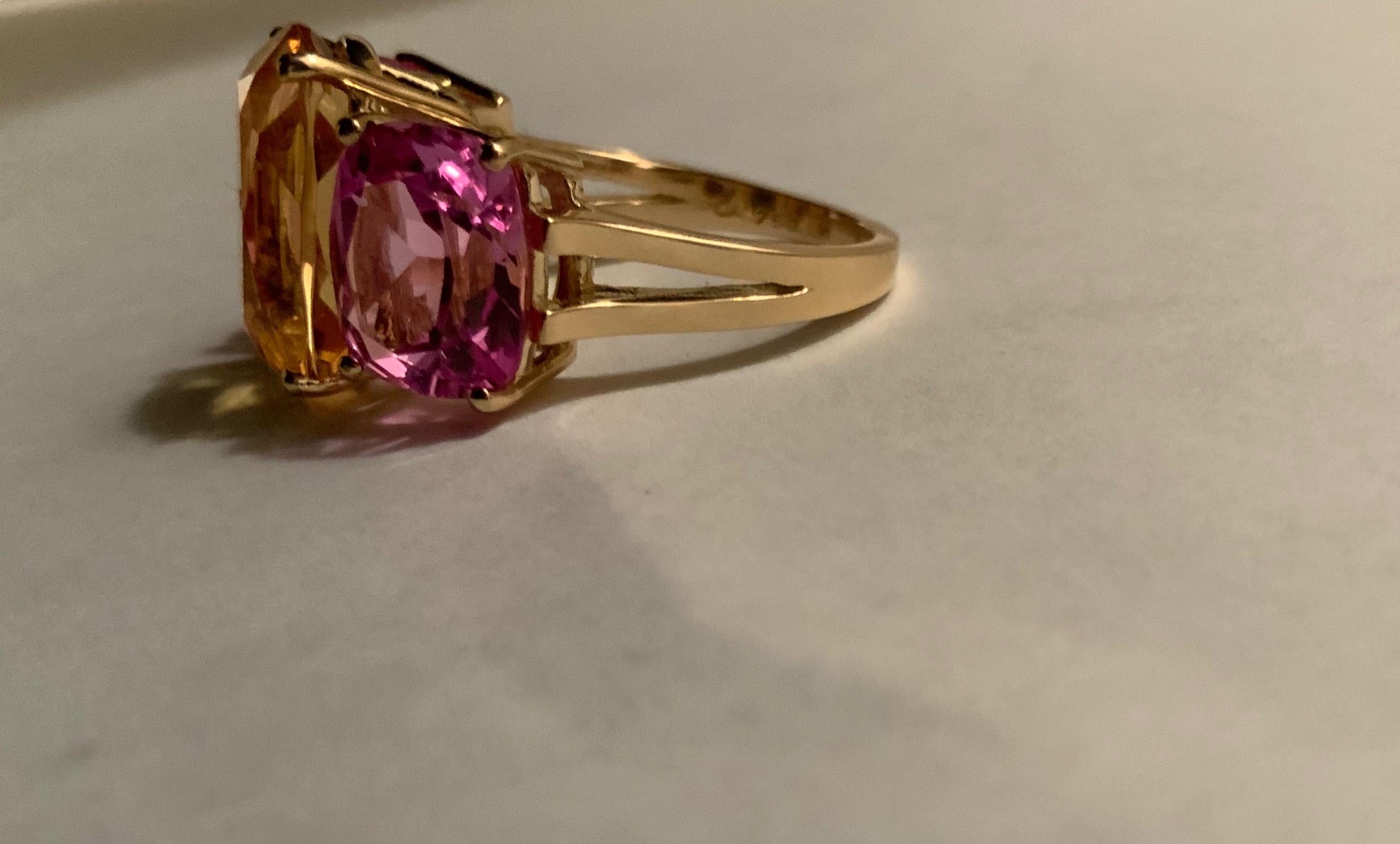 Citrine and Pink Topaz Yellow Gold Three-Stone Cushion Ring For Sale 4