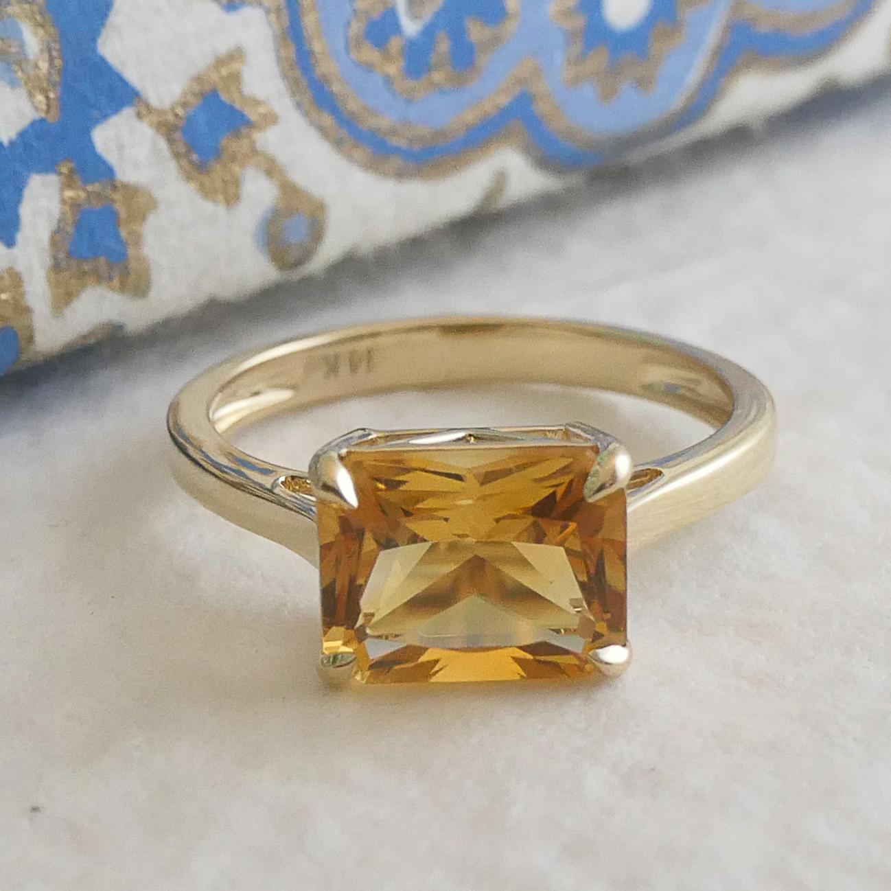 Bague en or jaune 14 carats avec citrine baguette - Taille 7 en vente 5