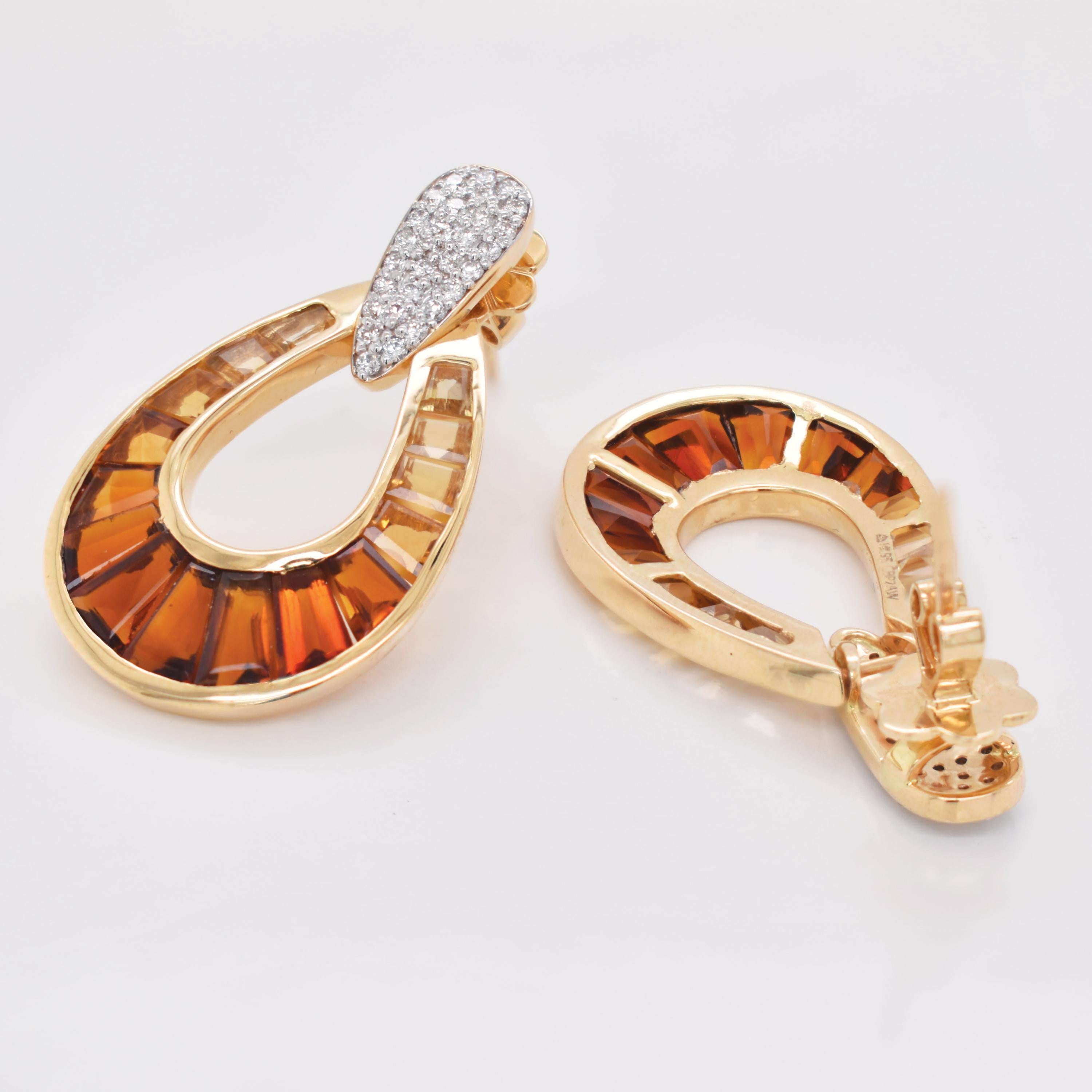 Boucles d'oreilles pendantes gouttes de pluie en or jaune avec citrine, baguette et diamant. en vente 1