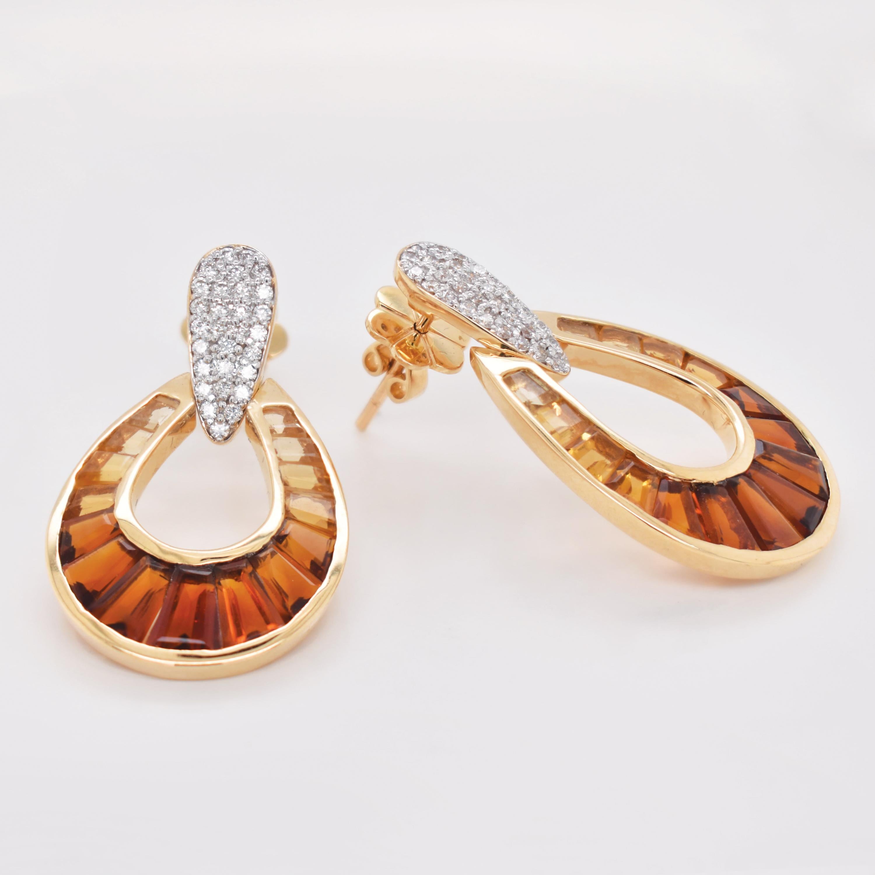 Boucles d'oreilles pendantes gouttes de pluie en or jaune avec citrine, baguette et diamant. en vente 2