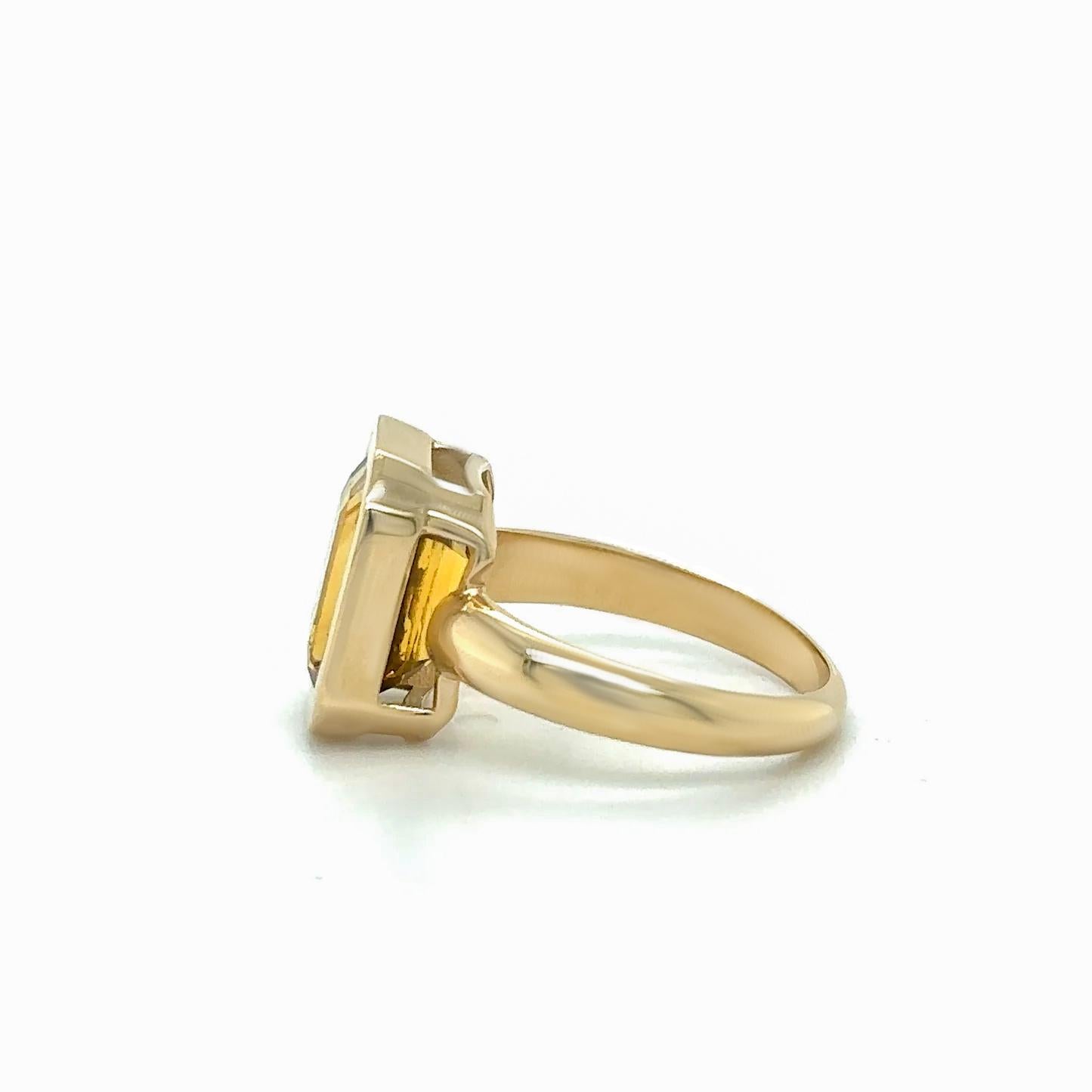 Citrine Bezel Ring 4.40 Carat 14K Yellow Gold In Excellent Condition For Sale In Laguna Niguel, CA