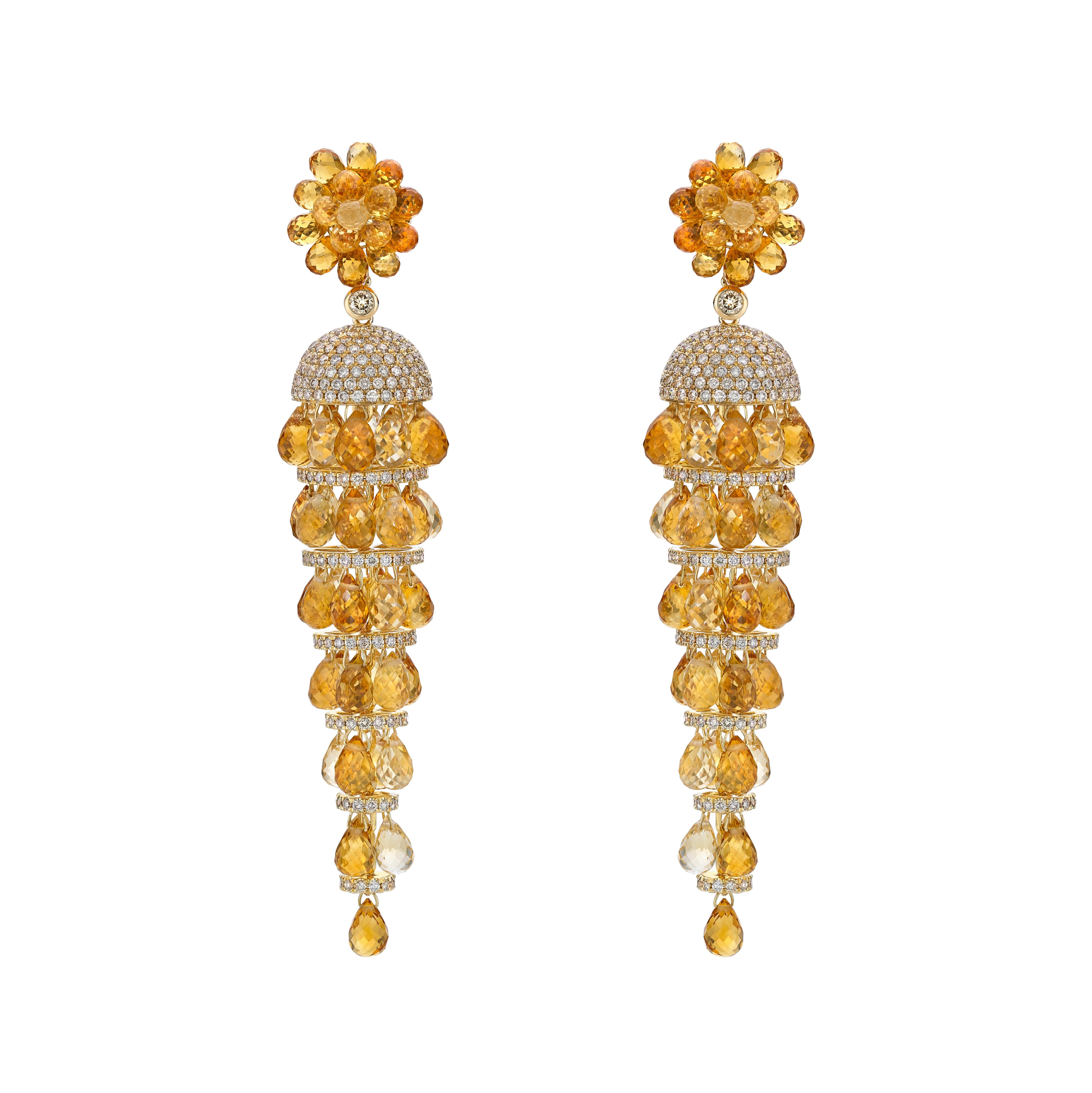 Sunita Nahata Citrine 60.55 carats Boucles d'oreilles pendantes en or jaune 18 carats avec diamant. Pour femmes en vente
