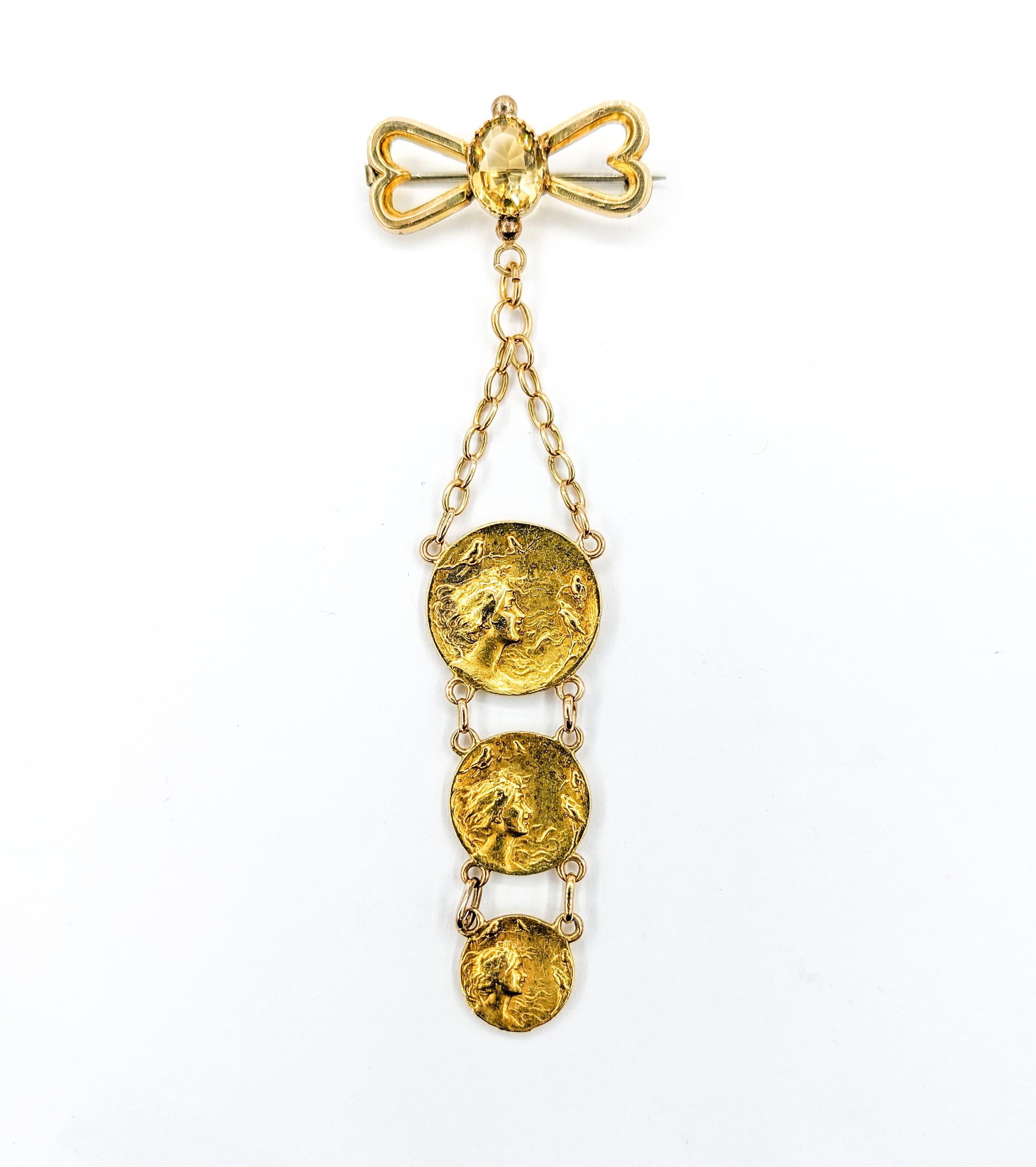 Citrine Brooch Art Nouveau Lady and birds In Yellow Gold In Excellent Condition For Sale In Bloomington, MN