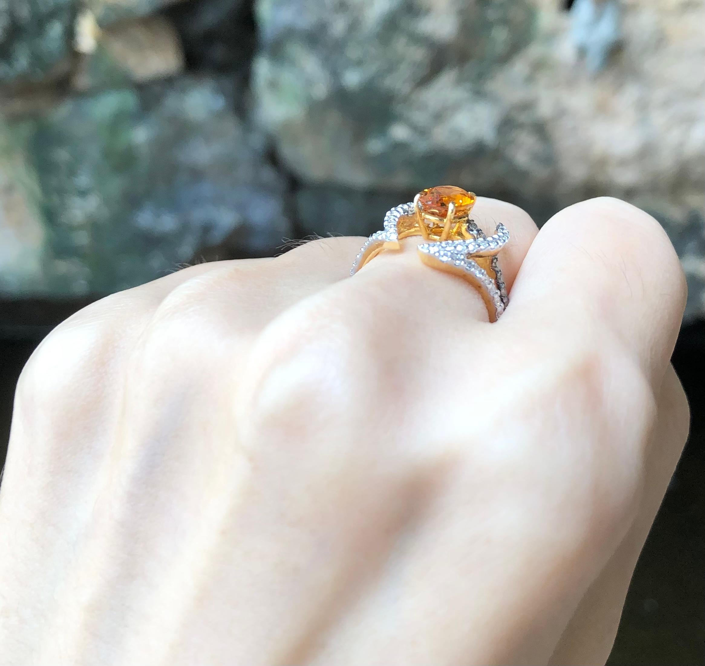 Citrine, Brown Diamond and Diamond Ring Set in 18k Gold by Kavant & Sharart in vendita 5