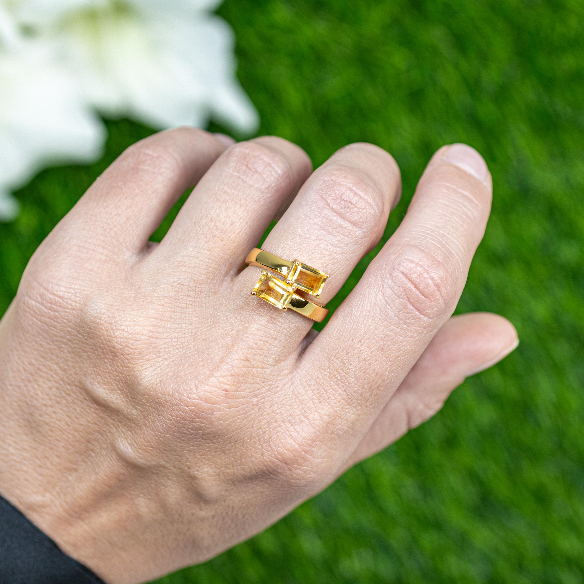 Moderne Bague bypass en argent plaqué or jaune 24 carats avec citrine 1,78 carat au total en vente