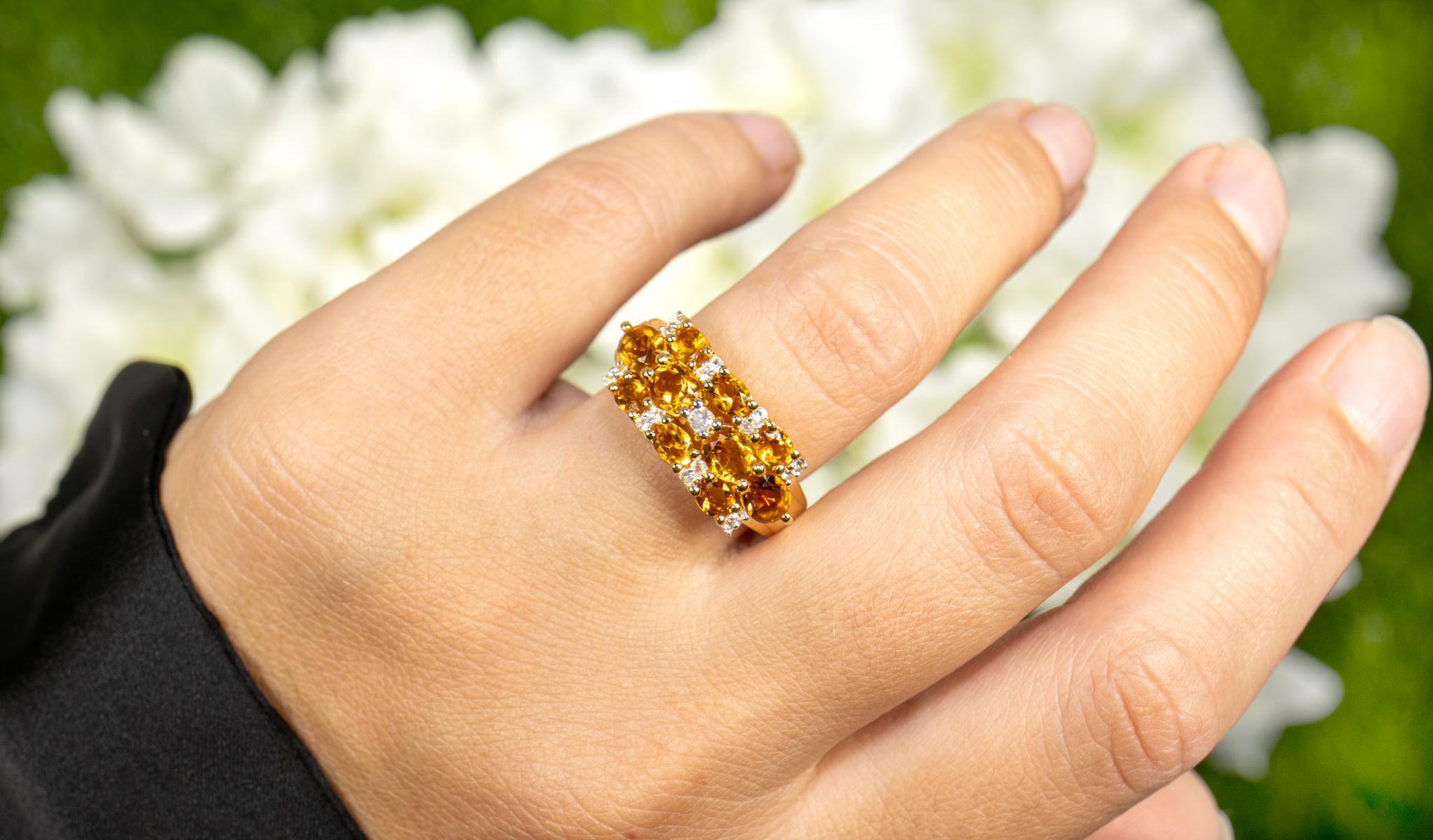 Contemporaneo Anello Citrino a grappolo Topazio bianco 2,5 carati Argento placcato oro giallo 14K in vendita