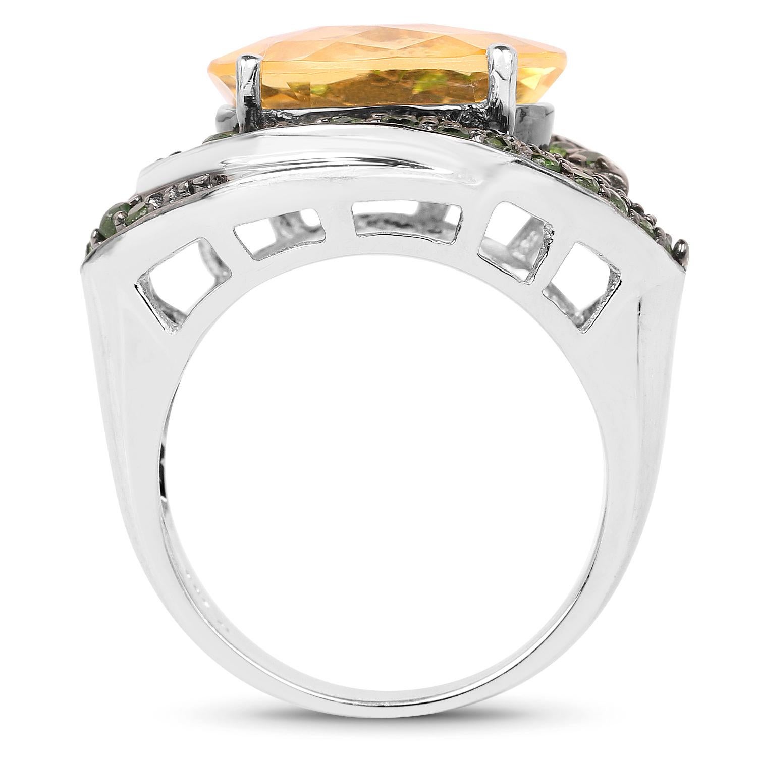 Citrine Cocktail Ring Chrome Diopside Setting  6.15 Carats In Excellent Condition For Sale In Aliso Viejo, CA