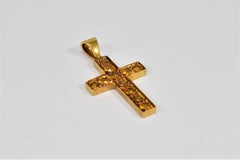 Citrine Cross Pendant in 18 Karat Yellow Gold