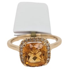 Bague solitaire en or jaune 14K avec coussin de citrine et diamant blanc