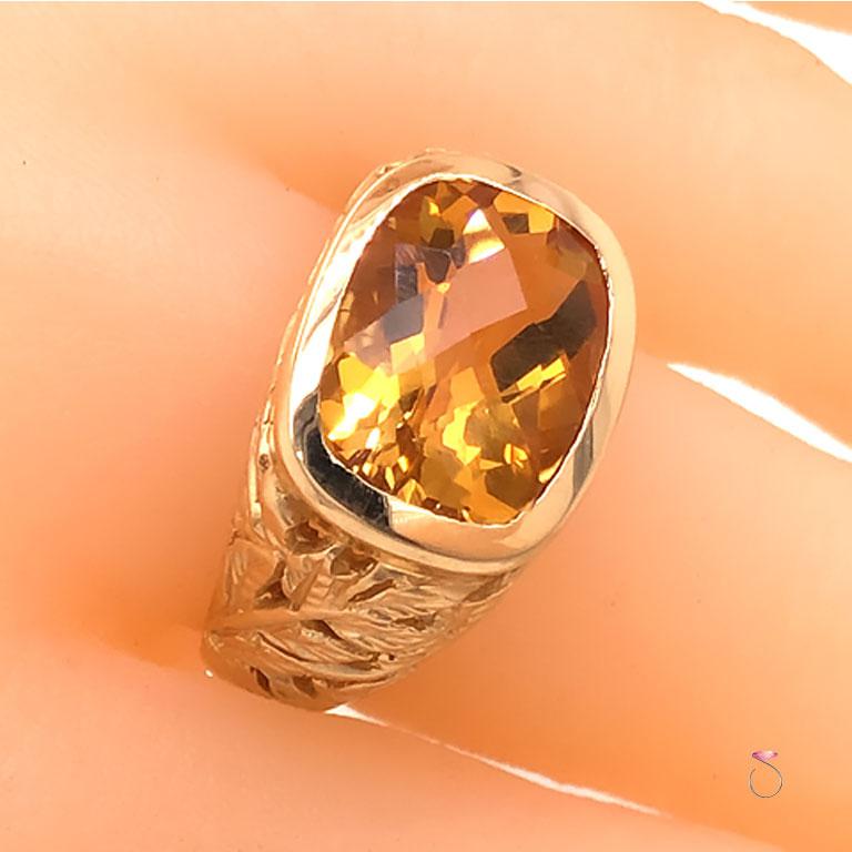 Citrine Cushion Cut Designer Ring with Leaf Motif, 5.50 Carats-14k Yellow Gold For Sale 2