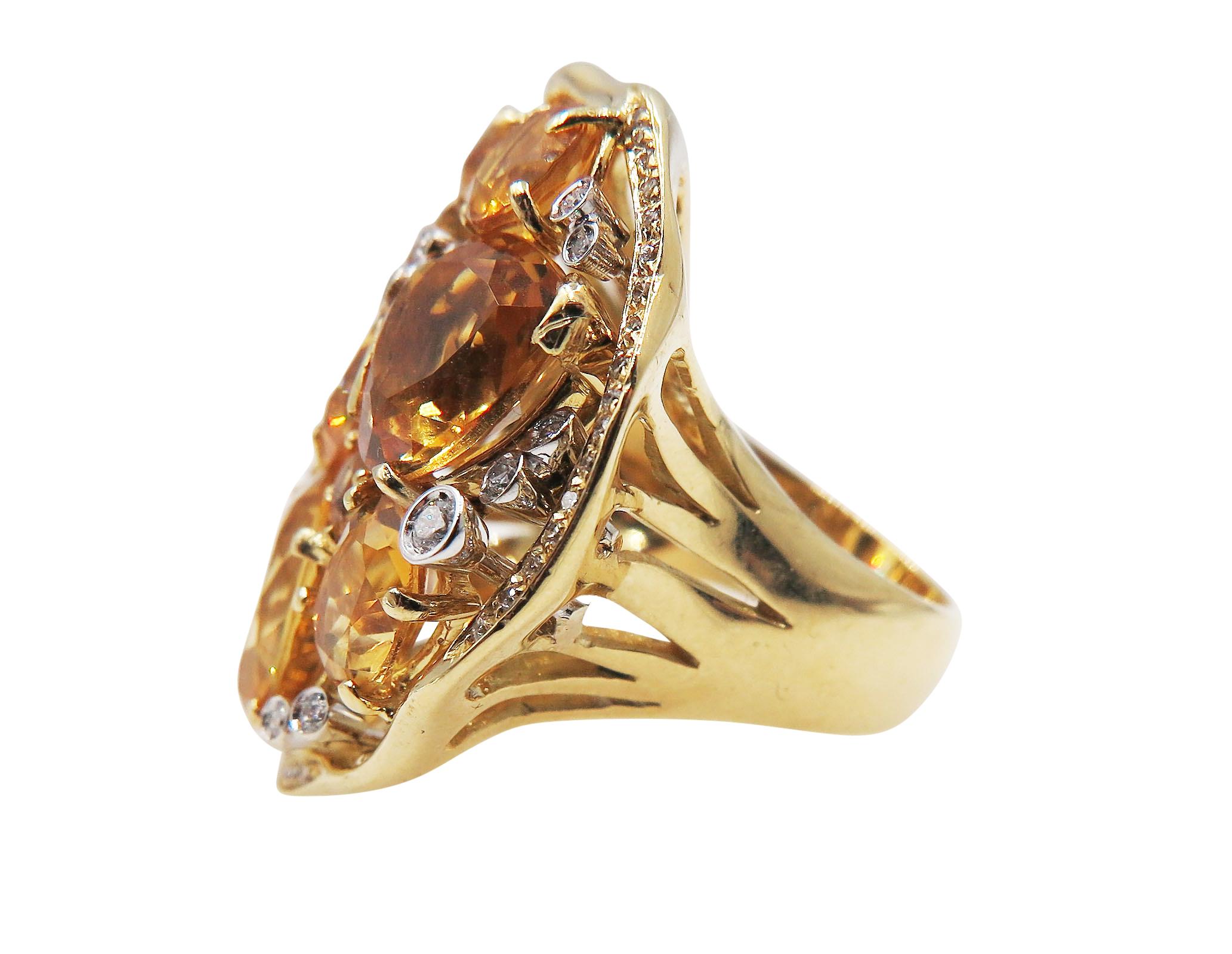 Modern Citrine Diamond 18 Karat Yellow Gold Fashion Ring For Sale