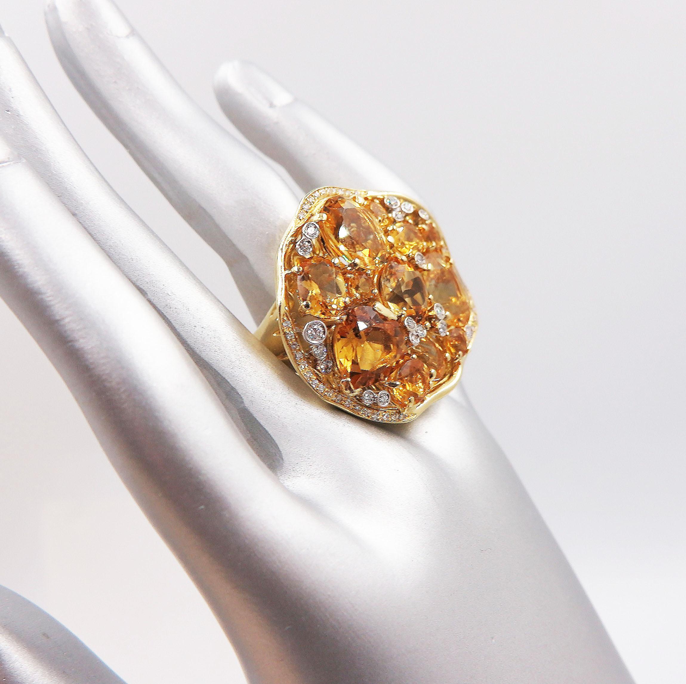 Women's Citrine Diamond 18 Karat Yellow Gold Fashion Ring For Sale