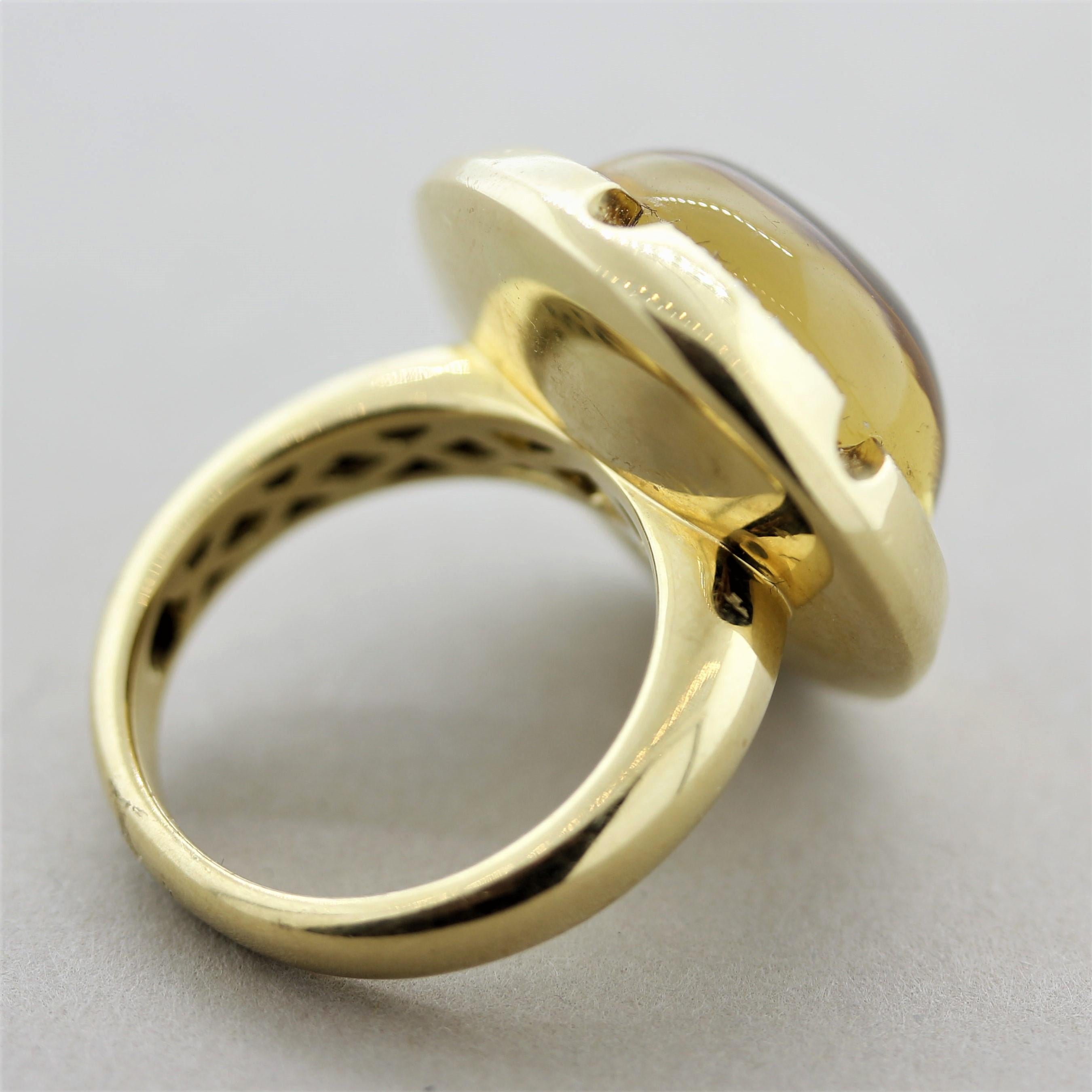 Bague cocktail en dôme en or avec citrine et diamants en vente 2