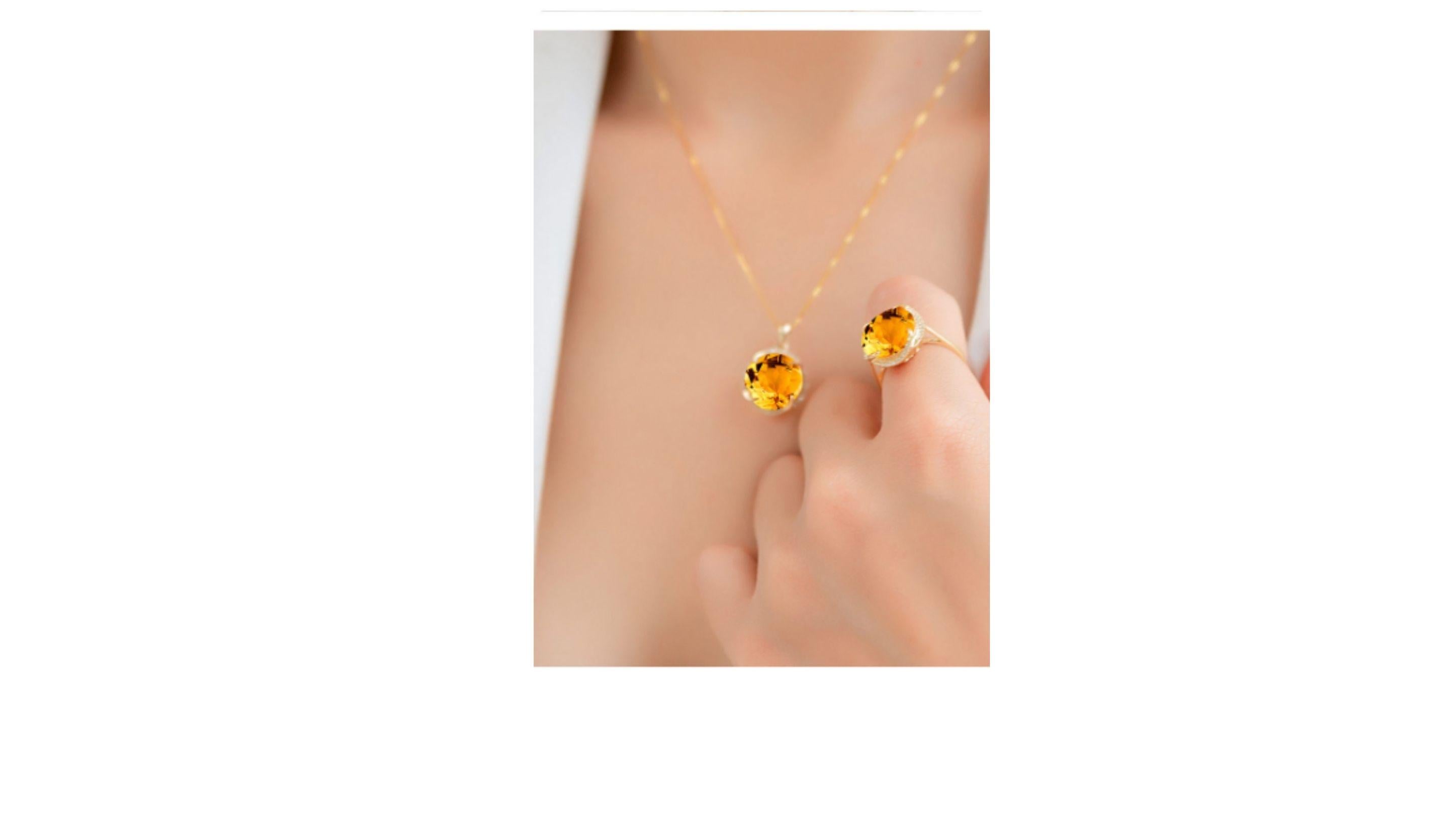 5.28 Carat Citrine Diamond Necklace 18K Gold In New Condition For Sale In Barnsley, GB