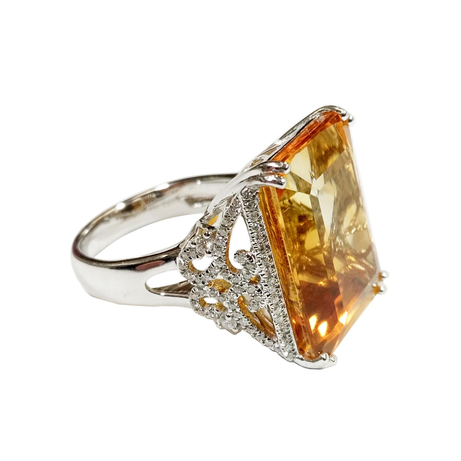 Contemporary Citrine 20.85 Carats White Gold Cocktail Ring