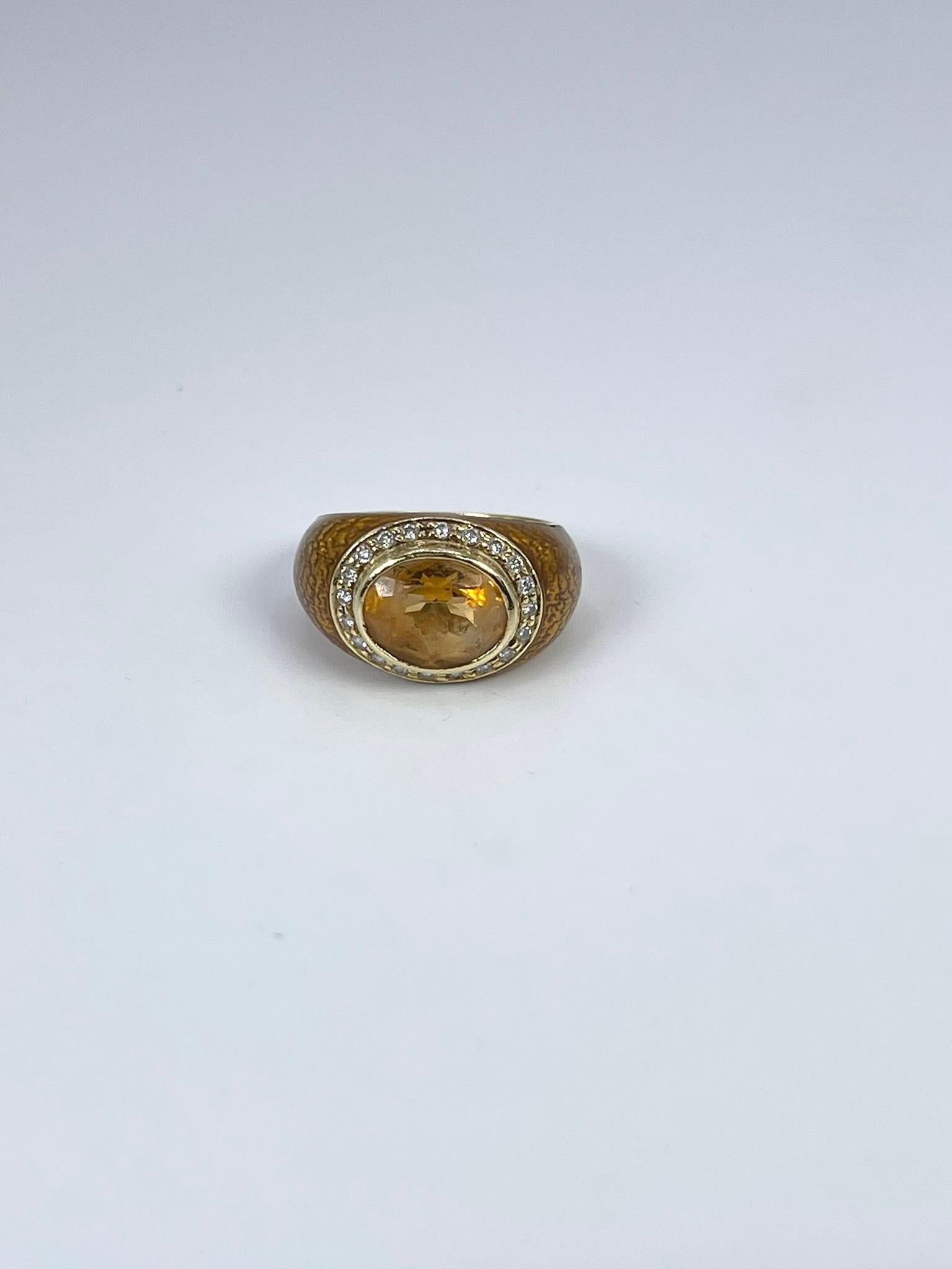Stunning citrine ring made in 18KT yellow gold, open back, dome ring unisex.

GRAM WEIGHT: 7.91gr
GOLD: 18KT yellow gold
NATURAL CITRINE
Count: 1 
Cut: Oval 
Color: Orange
Clarity: Very Slightly Included
Carate: 4.12ct

NATURAL DIAMOND(S)
Count: