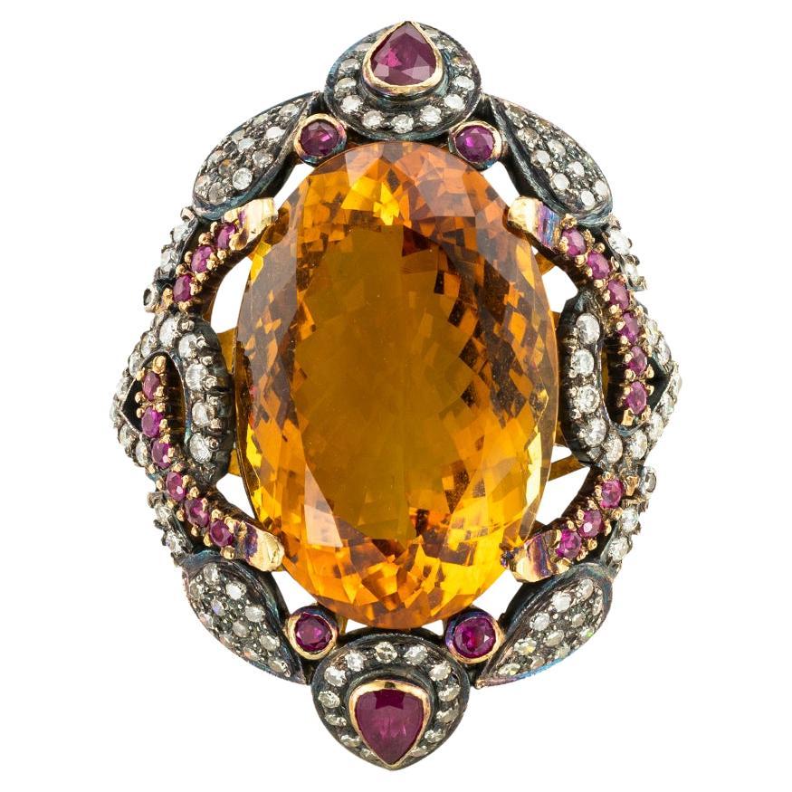 Bague cocktail avec grande citrine, diamant et rubis