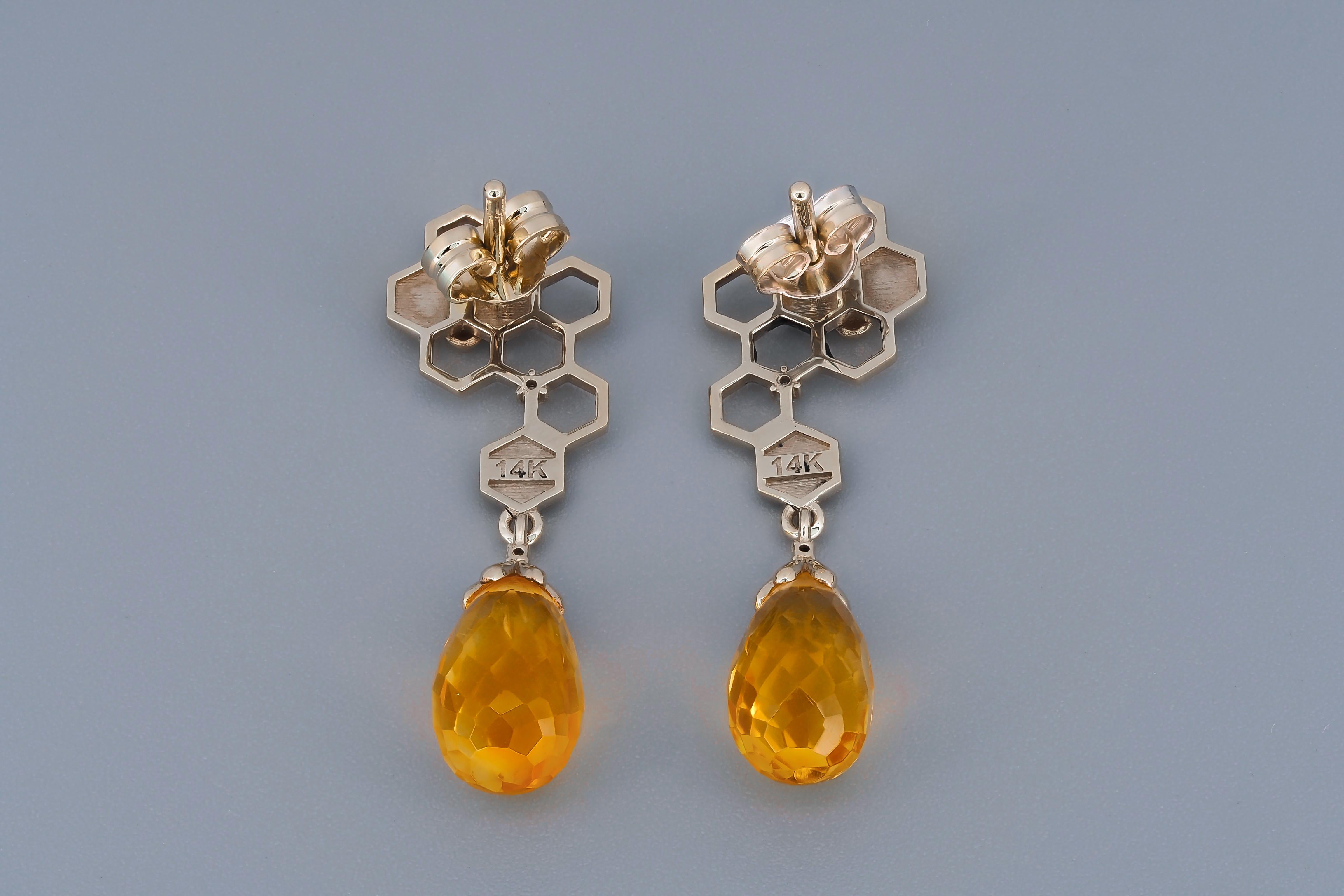 Citrine earrings studs in 14 k gold.  In New Condition For Sale In Istanbul, TR