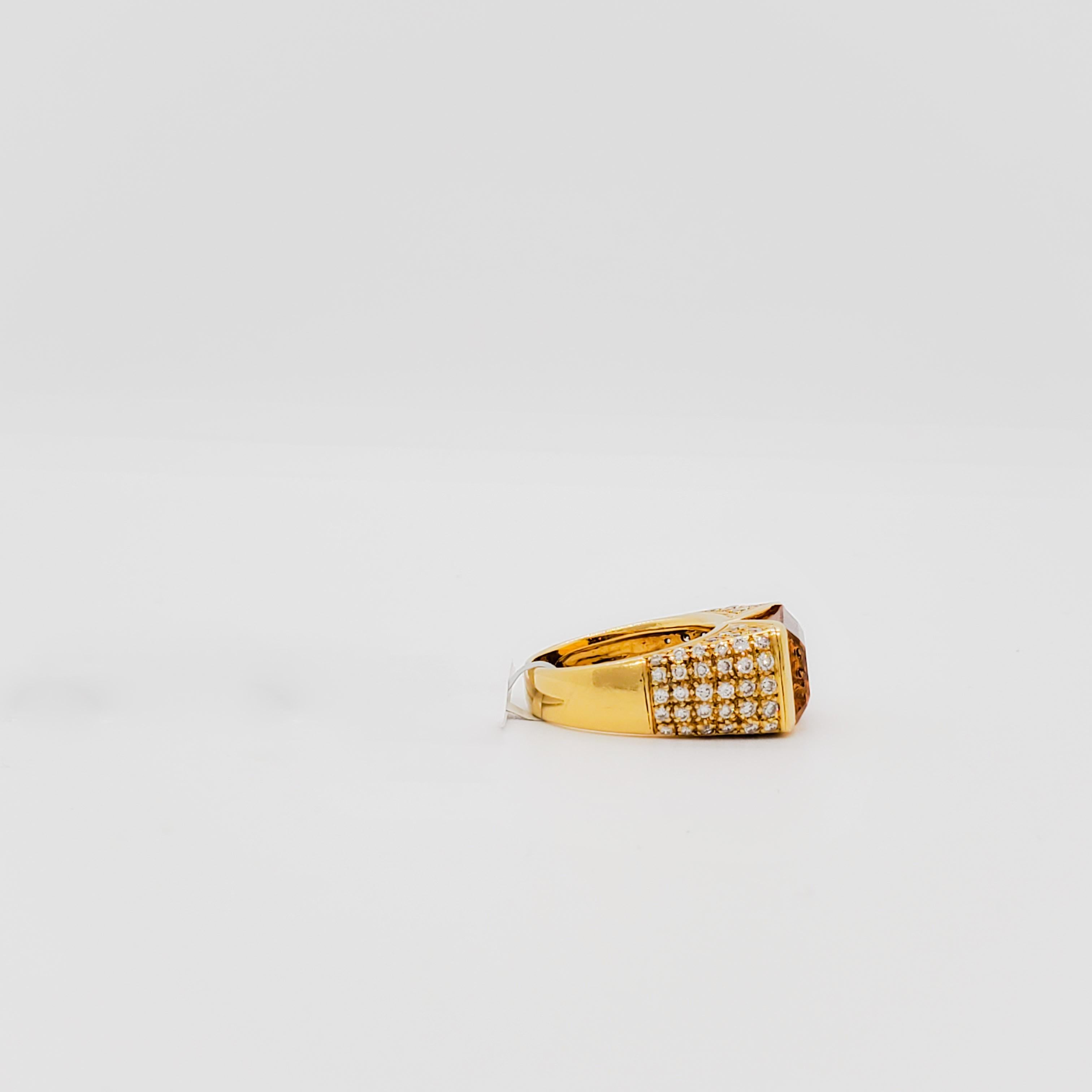 Citrine Emerald Cut and Diamond Cocktail Ring in 18k Yellow Gold In New Condition In Los Angeles, CA
