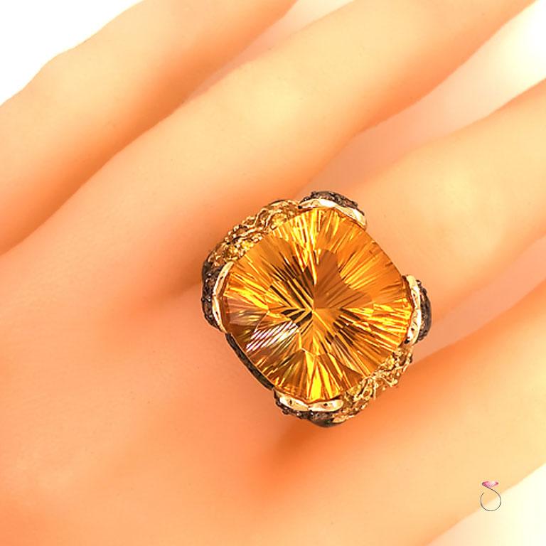 Women's Citrine Gemstone Cocktail Ring -14k Yellow Gold For Sale