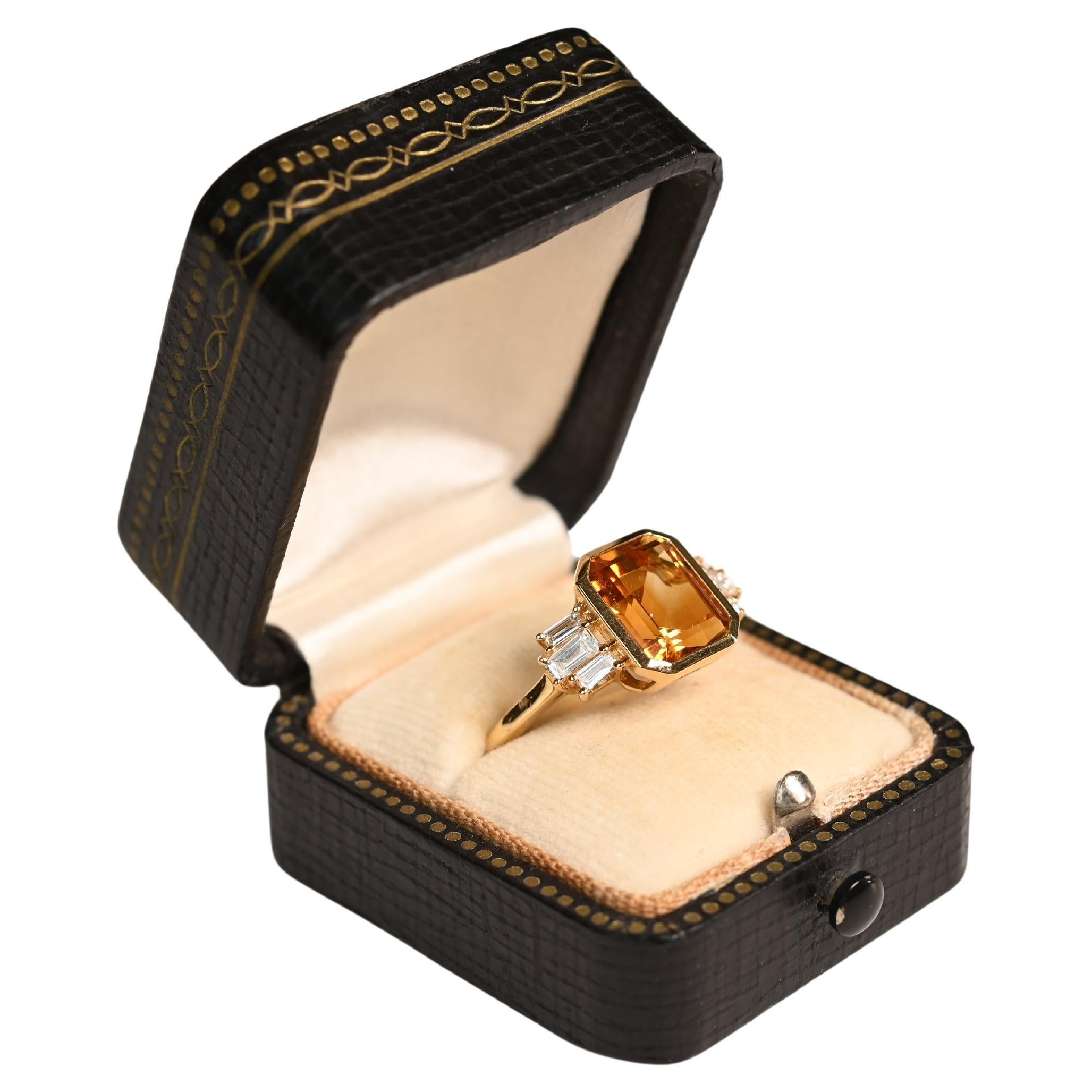 Natural Citrine Ring. 3.30ct Emerald Cut Citrine Baguette Diamond 18 Karat Gold