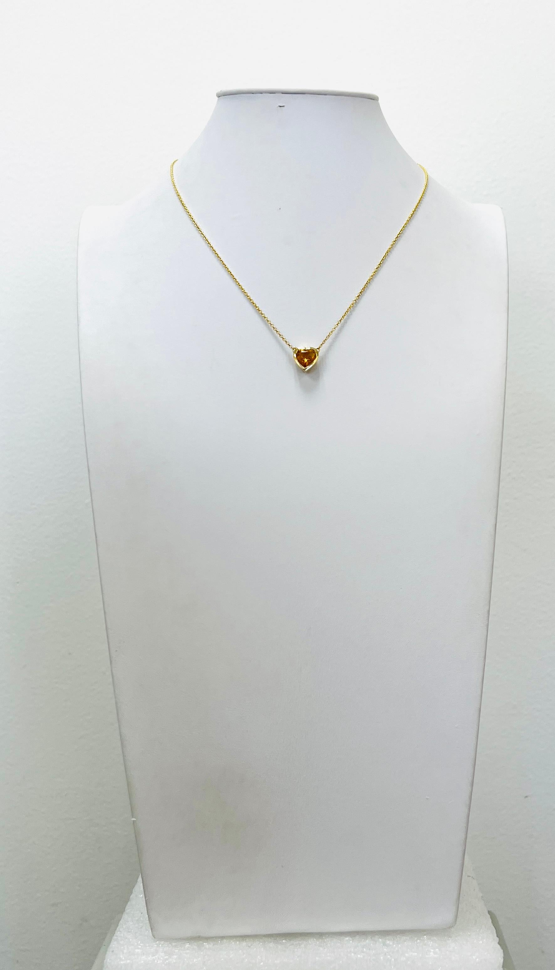 Collar Colgante Corazón de Citrino en Oro Amarillo de 18K en venta 2