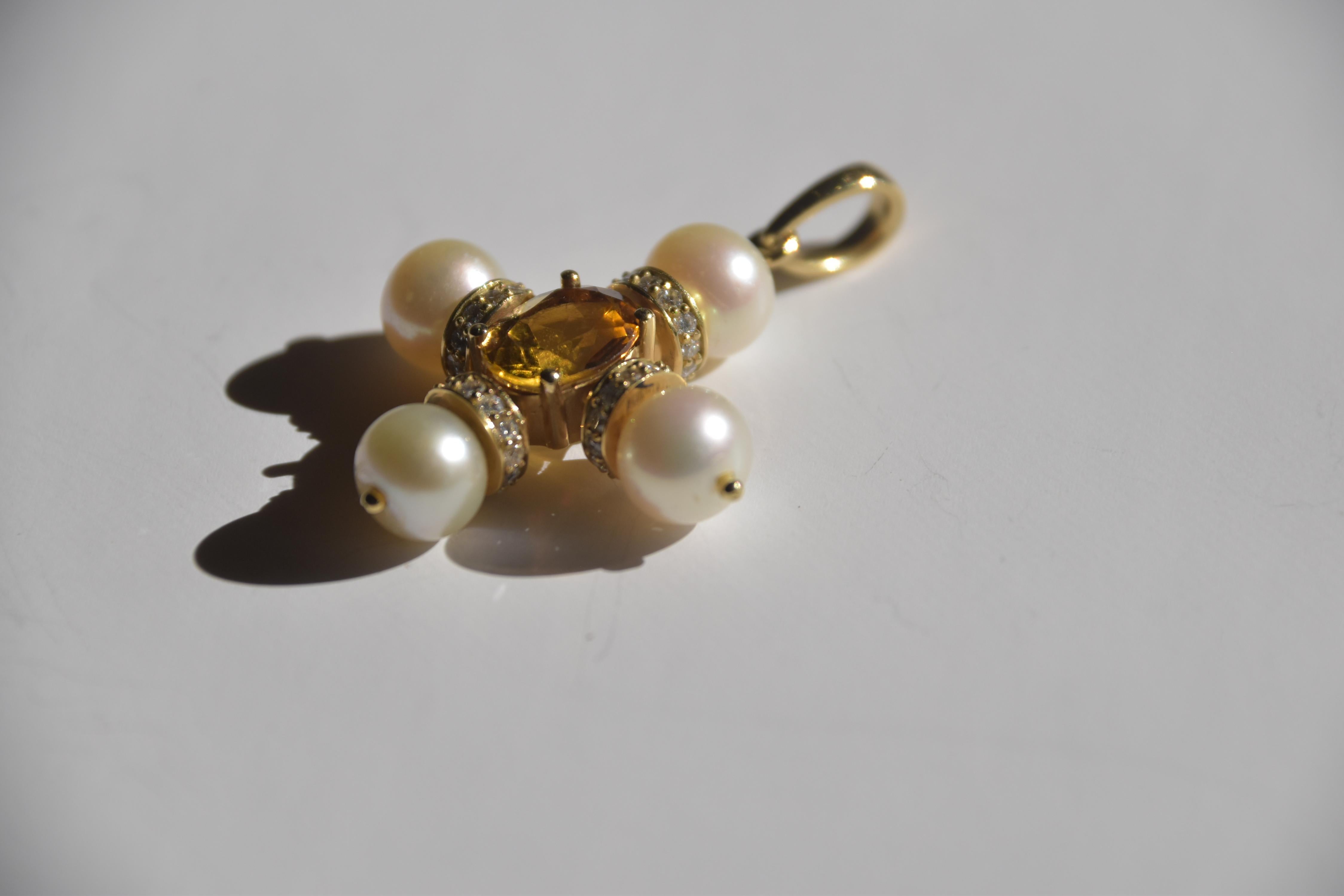 da uomo o donna Ciondolo a forma di croce con citrino, perla e diamante in vendita
